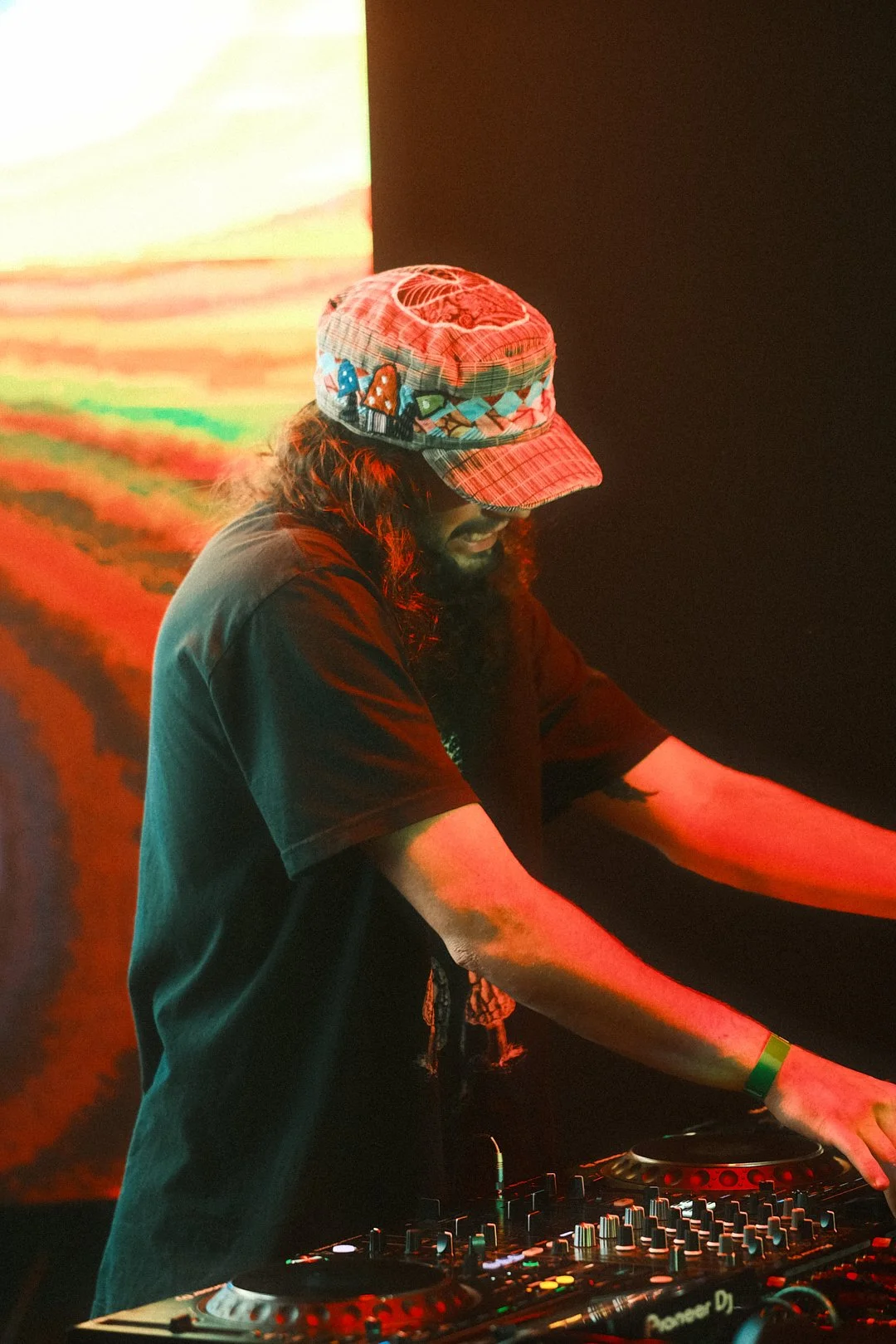 Sonder - Ember Music Hall - Instagram - DSCF9217 May 18 2024.jpg