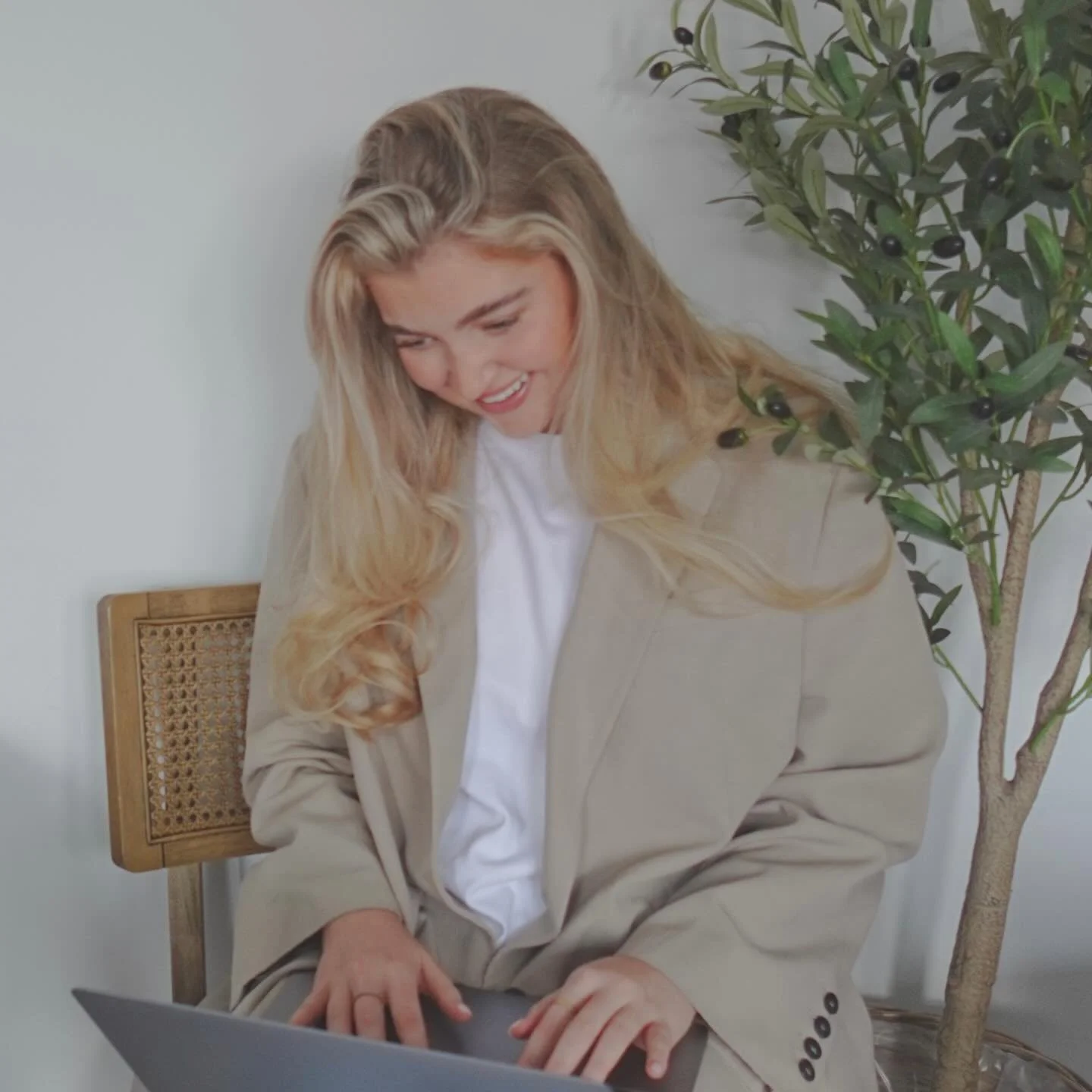 Introducing Liv Social

Whether you&rsquo;re a small business looking to elevate your online identity or an individual wanting to grow your social presence, Liv Social offers flexible services, including hourly content creation, support with website 