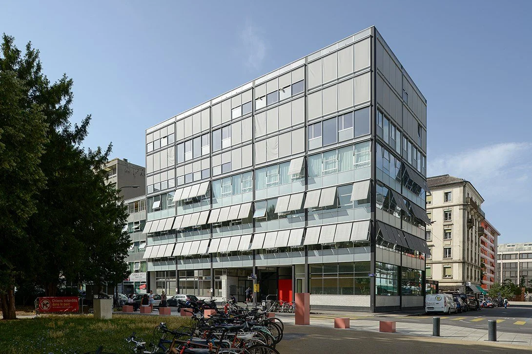Cloisons en plaques de plâtre, plâtrerie et faux-plafonds réalisés par DSD SA dans la surélévation de l'immeuble Maraîcher 8 à Genève