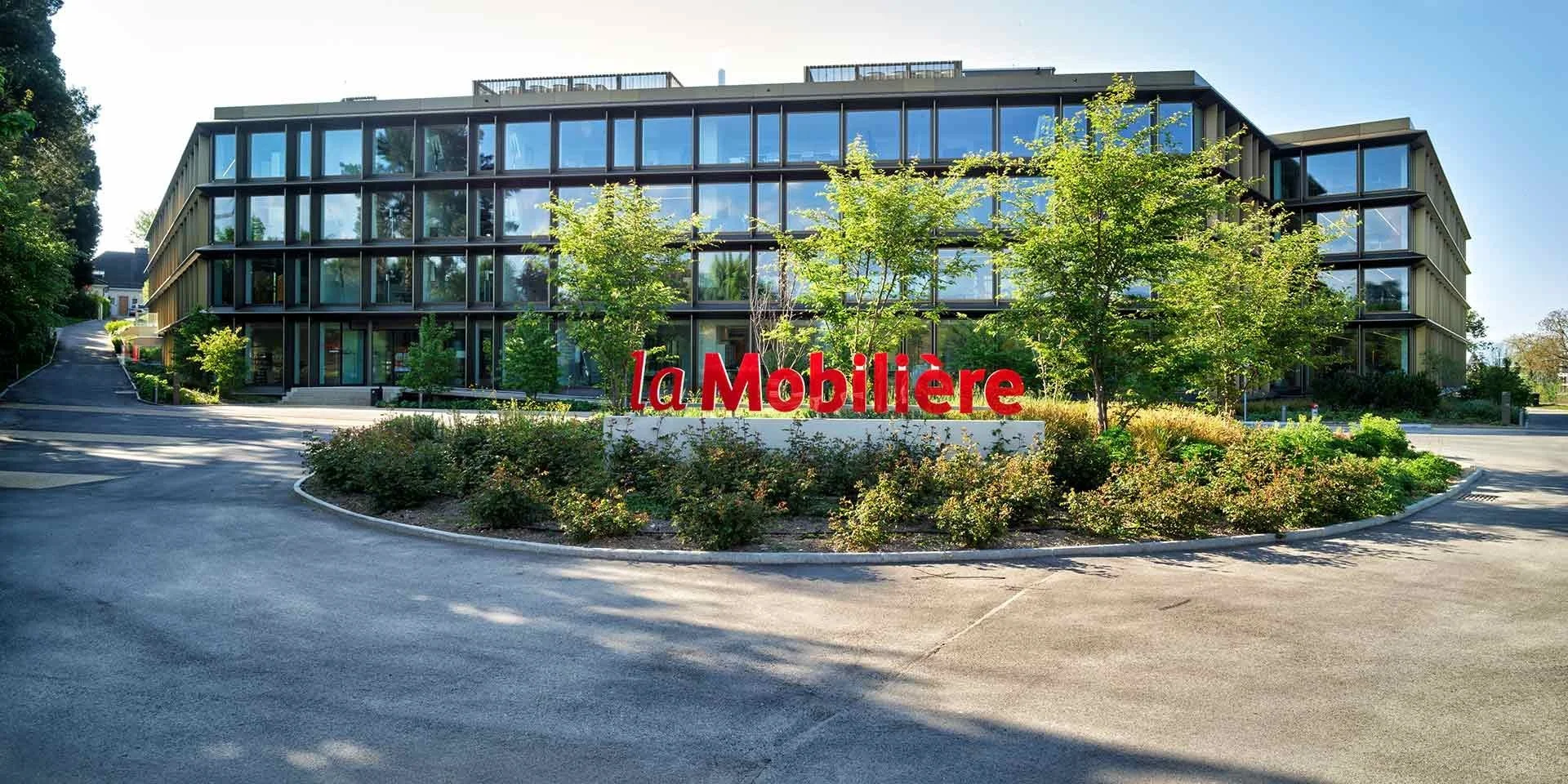 Siège de La Mobilière à Nyon, bâtiment administratif rénové en plâtrerie et faux-plafonds par DSD SA