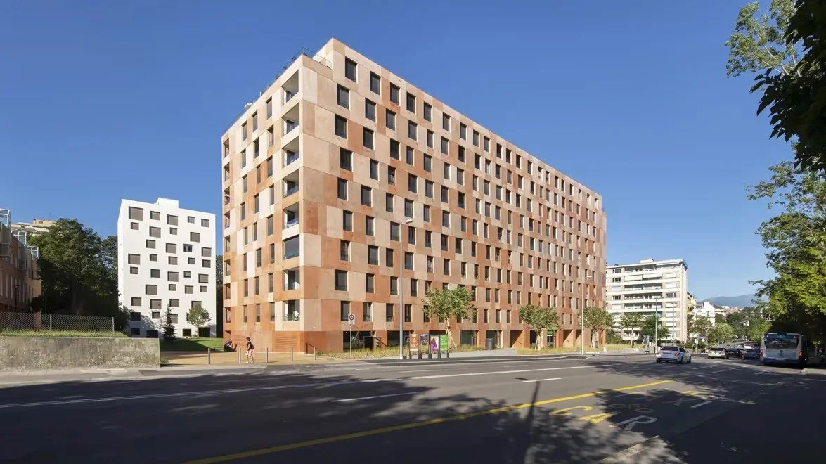 Cloisons en plaques de plâtre, doublages, faux-plafonds et peinture réalisés par DSD SA dans l'immeuble Rieu-Malagnou à Genève
