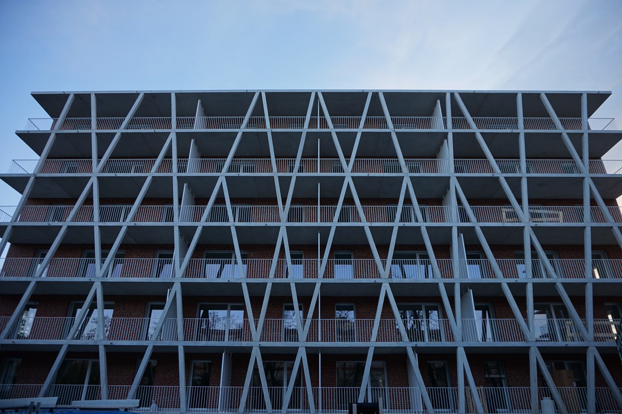 Plâtrerie, cloisons en plaques de plâtre et peinture en rénovation réalisées par DSD SA dans l'immeuble La Pralée à Genève