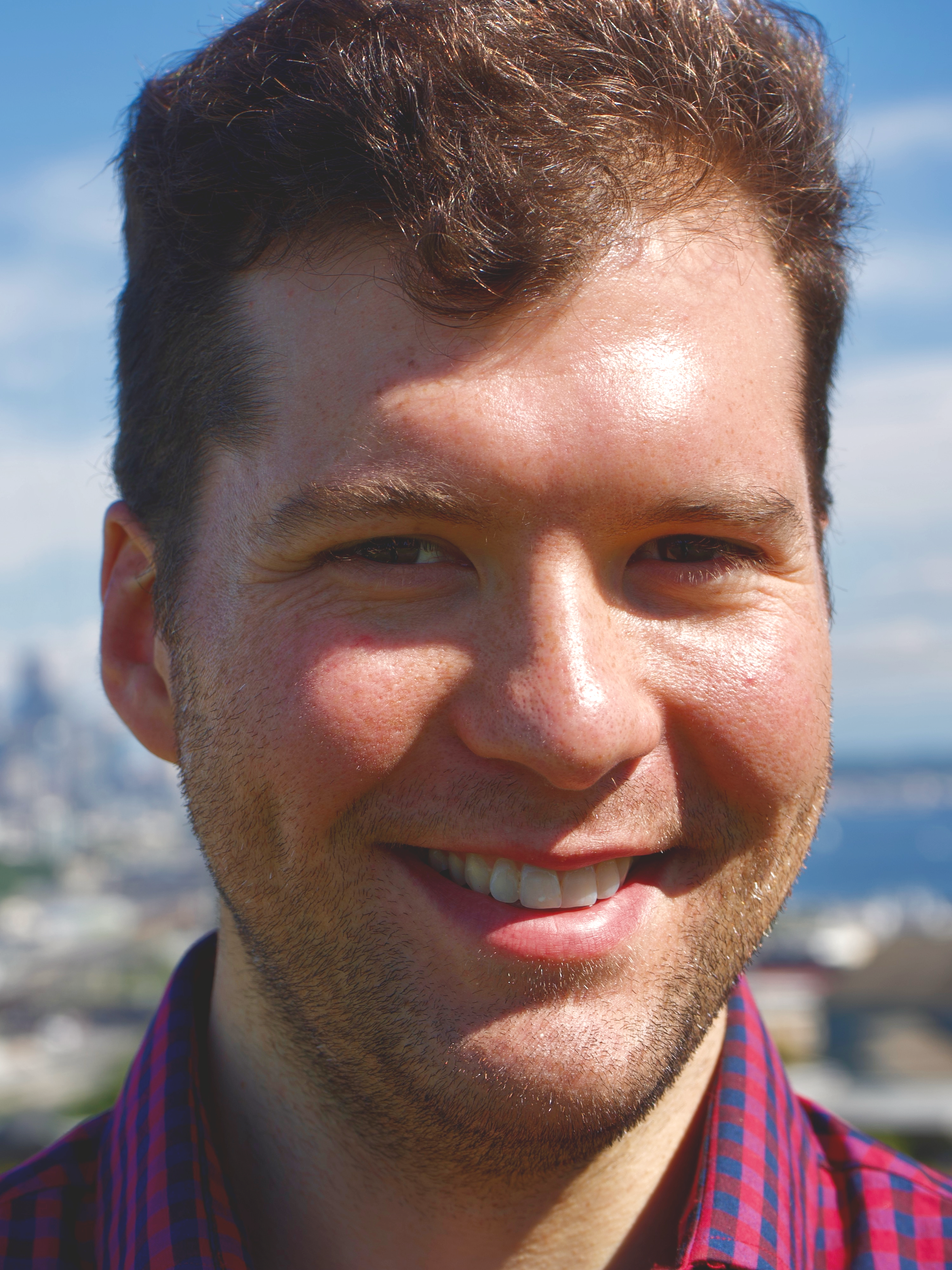 Picture of Chris Kemp, LMSW outside on a sunny day.
