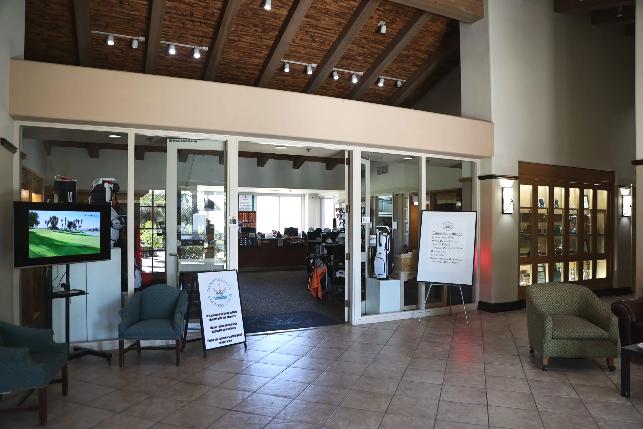 Menifee Lakes Country Club Pro Shop