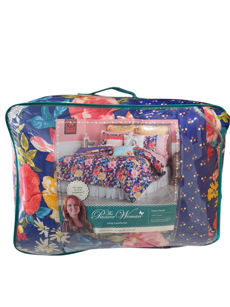 Pioneer Woman Fiona Comforter - King