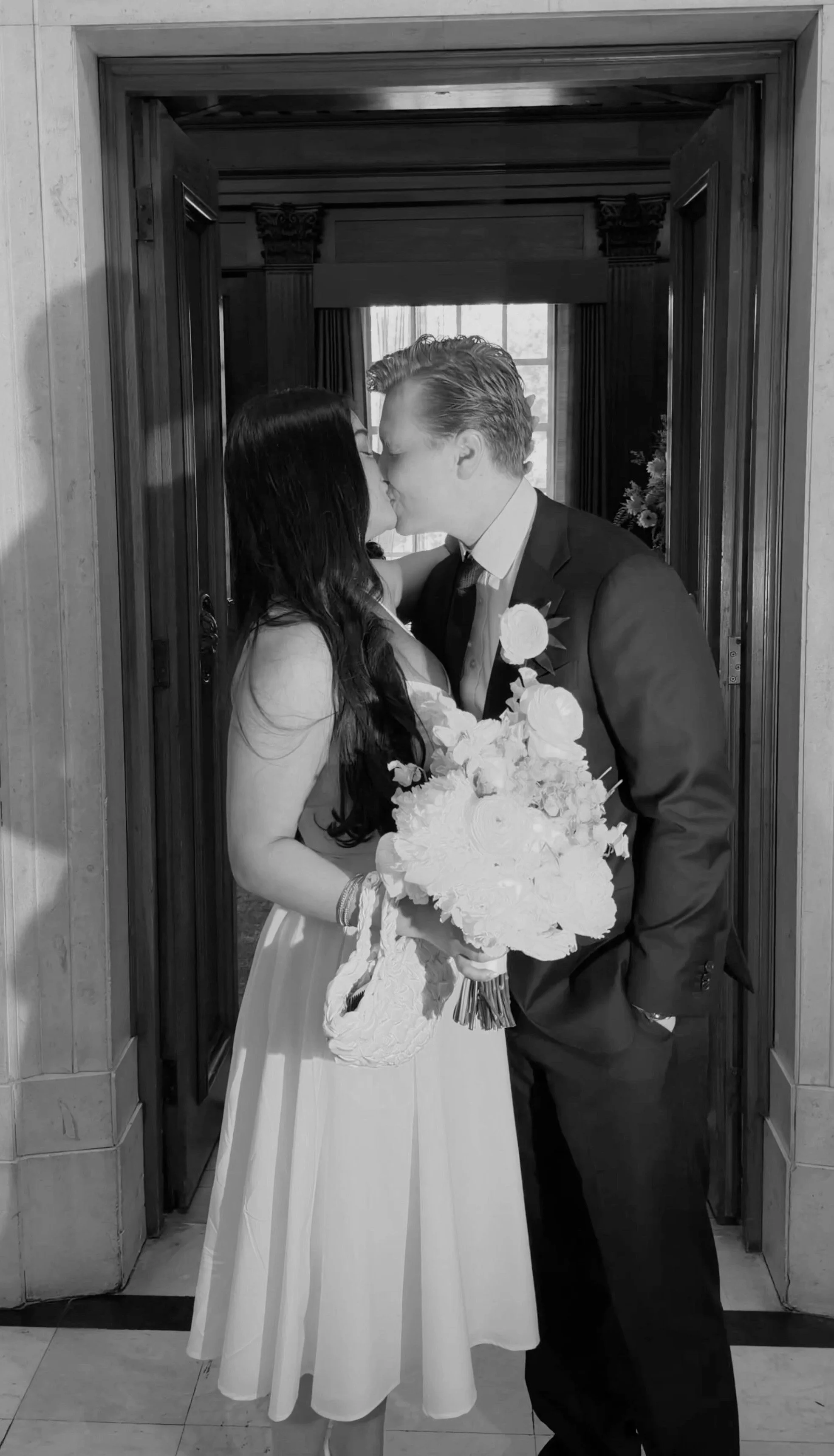 Why your London Civil ceremony deserves a Content Creator