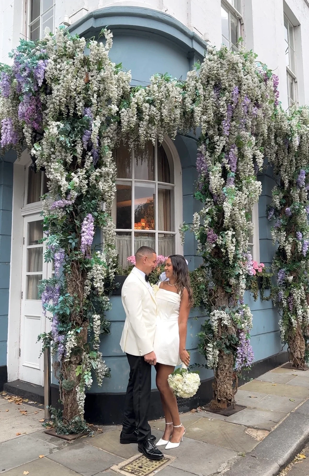 A Bride and Groom at their wedding at Chelsea Old Town Hall captured on iPhone by Wedding Content Creator London