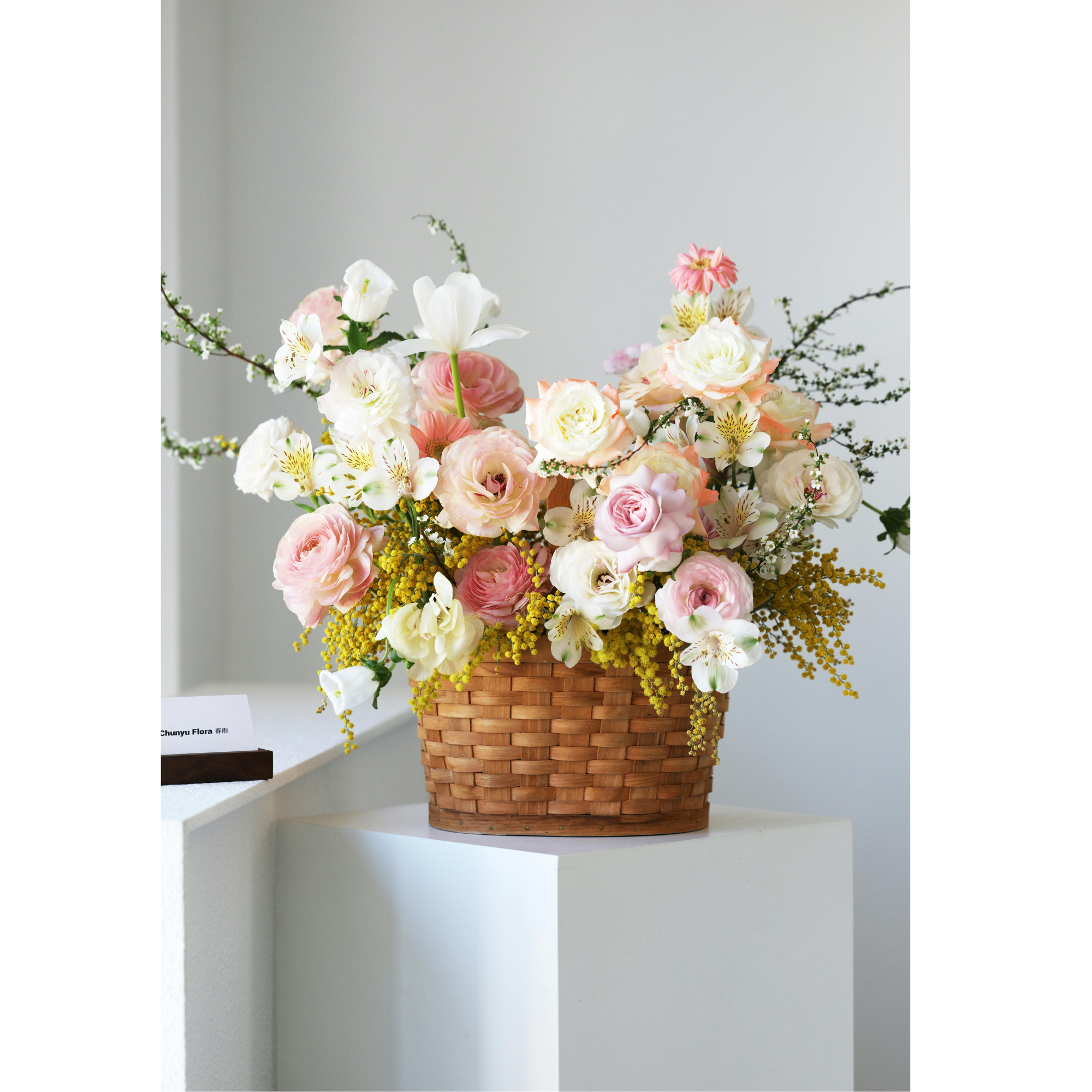 Petals Luxe Arrangement