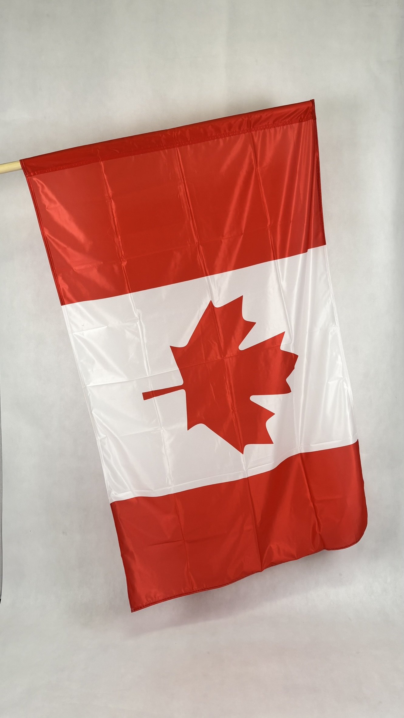 vyroba-statnich-vlajek-vlajka-kanada.JPEG