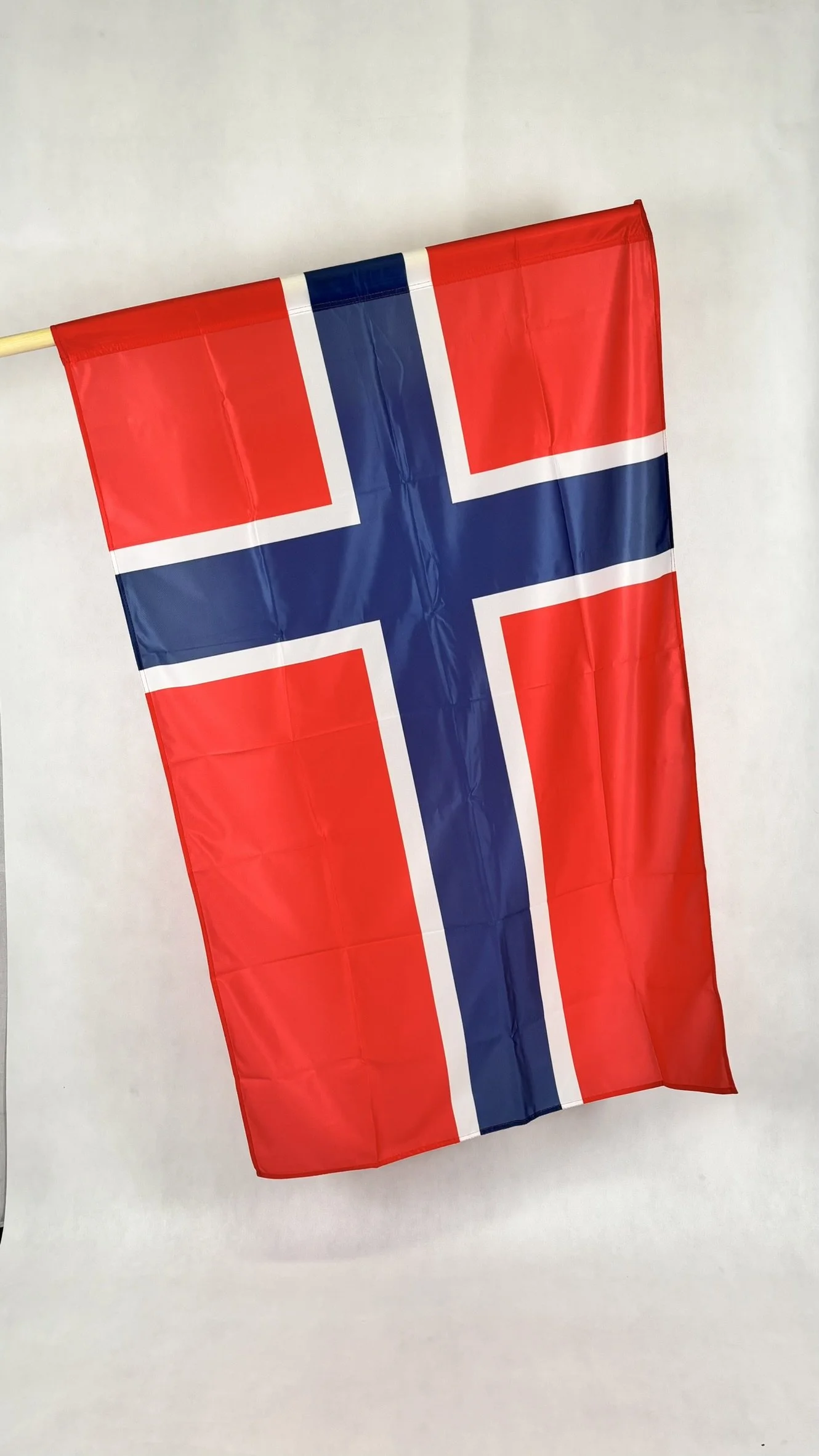vyroba-statnich-vlajek-vlajka-norsko (2).JPEG