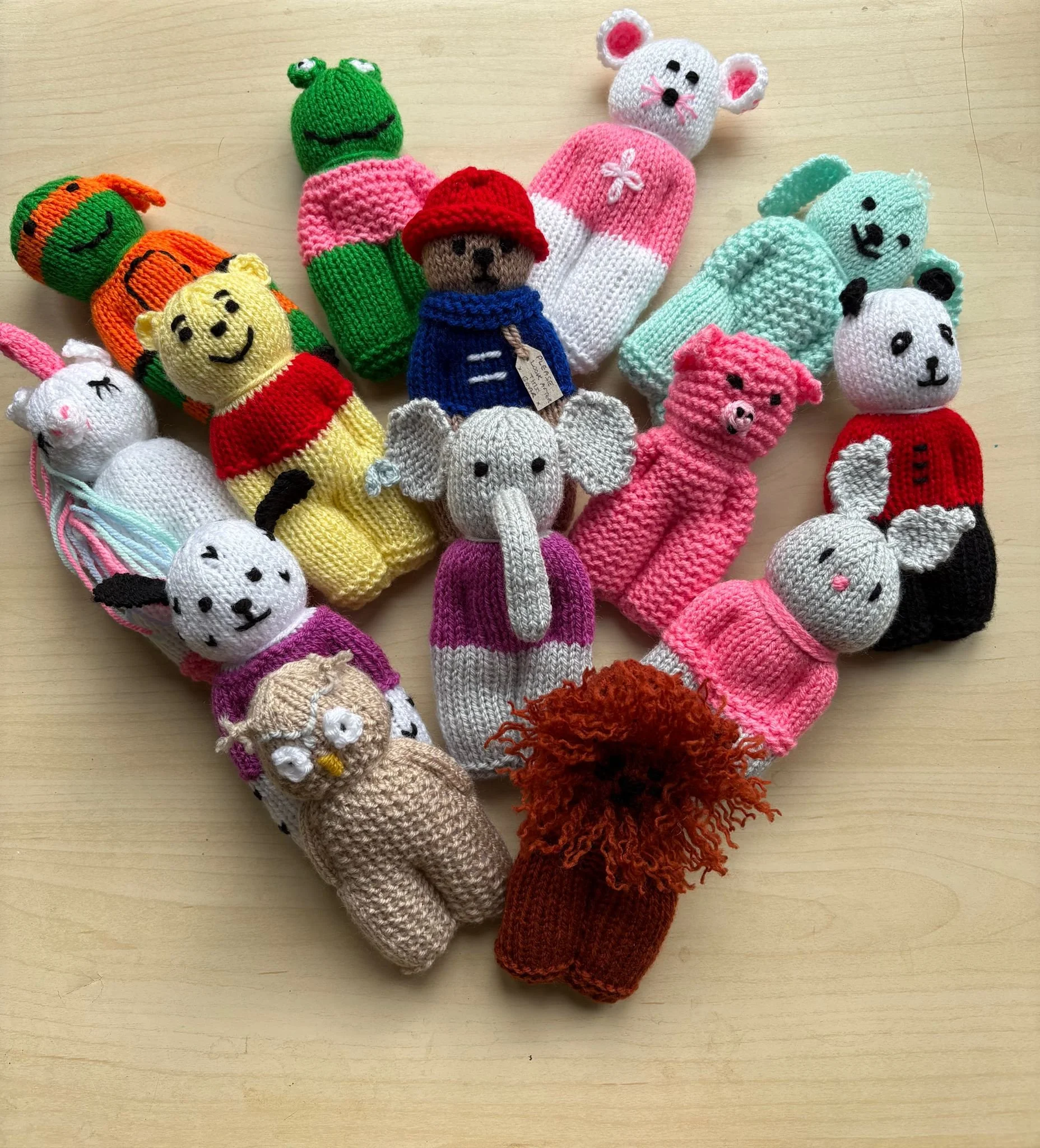 These are Izzy Dolls, knitted by members of our Knit &amp; Natter Group.👏

They are a worldwide initiative that started in Canada in the 1990s when Master Corporal Mark Isfeld, a Canadian peacekeeper in Croatia, noticed children suffering in war-tor