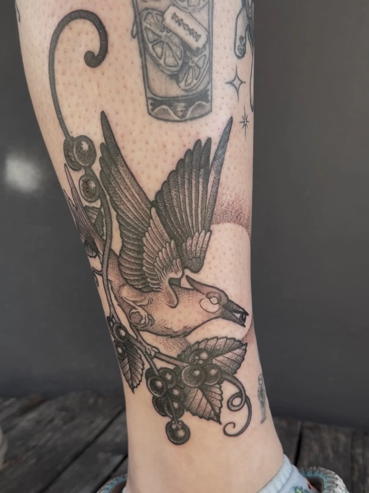 A lot of birds lately 😅
&bull;&bull;&bull;
From cats to birds it seems. But seriously I love tattooing birds and all sorts of critters. There&rsquo;s just so much movement and action you can create with animals in a tattoo. That coupled with the spe