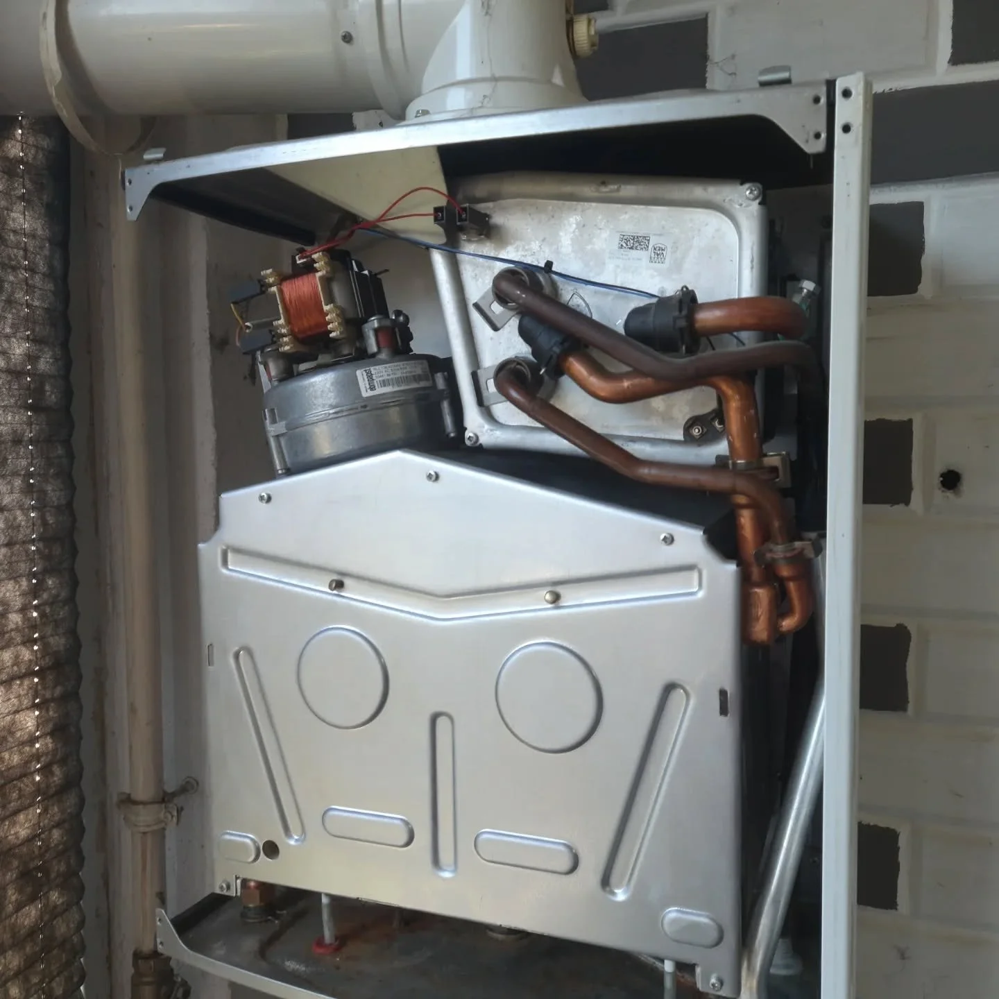 Eşanj&ouml;r değişimi,
#ordu #ordualtınordu #Boztepe #servis #kombitamiri #kombibakımı #kombi #petektemizliği #petek #petekbakımı