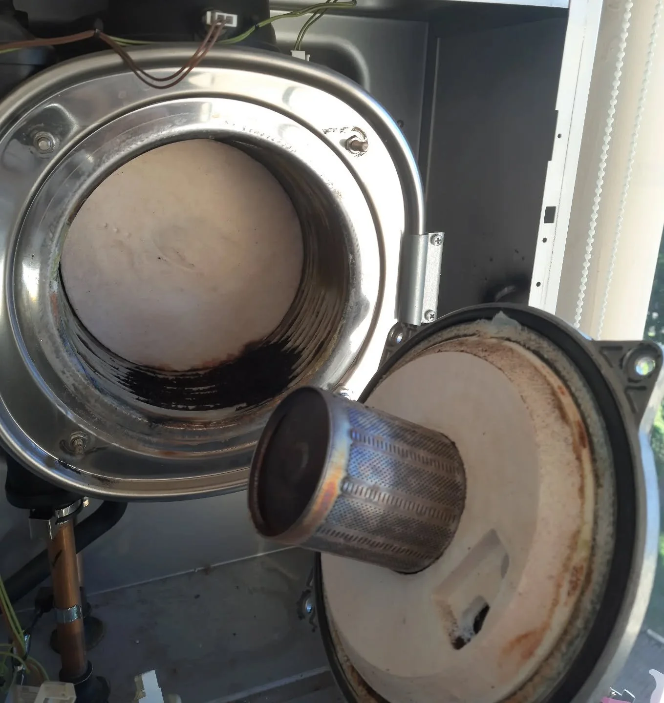 Yılda 1 kez kombi bakımı yaptırmayı ihmal etmeyin. 
#ordu #ordualtınordu #altınordu #boztepe #kombi #kombibakımı #petek #petektemizliği #servis