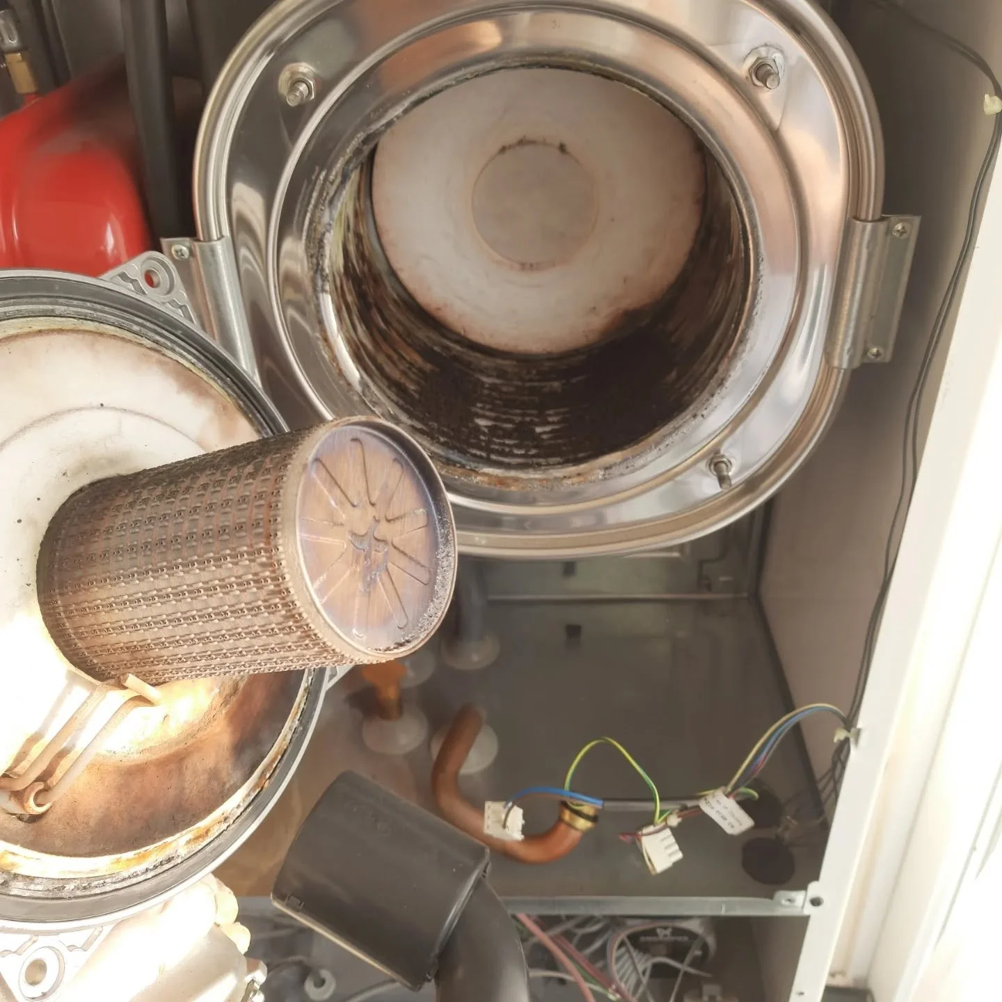 Rahat bir kış ge&ccedil;irmek i&ccedil;in kombi bakımlarını ihmal etmeyin. 
İletişim: 0539 736 7823 
#ordu #ordualtınordu #kombibakımı #kombi #kombiservisi #kombitamiri #petektemizliği #petekbakımı #servis #Boztepe