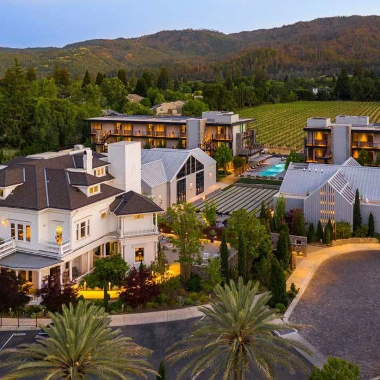 A hillside hideaway for travelers who want their wine country escape to feel personal

Mornings here feel different. Vineyard views, soft light, breakfast waiting, and a pace that lets you finally breathe. Alila Napa Valley blends refined luxury with