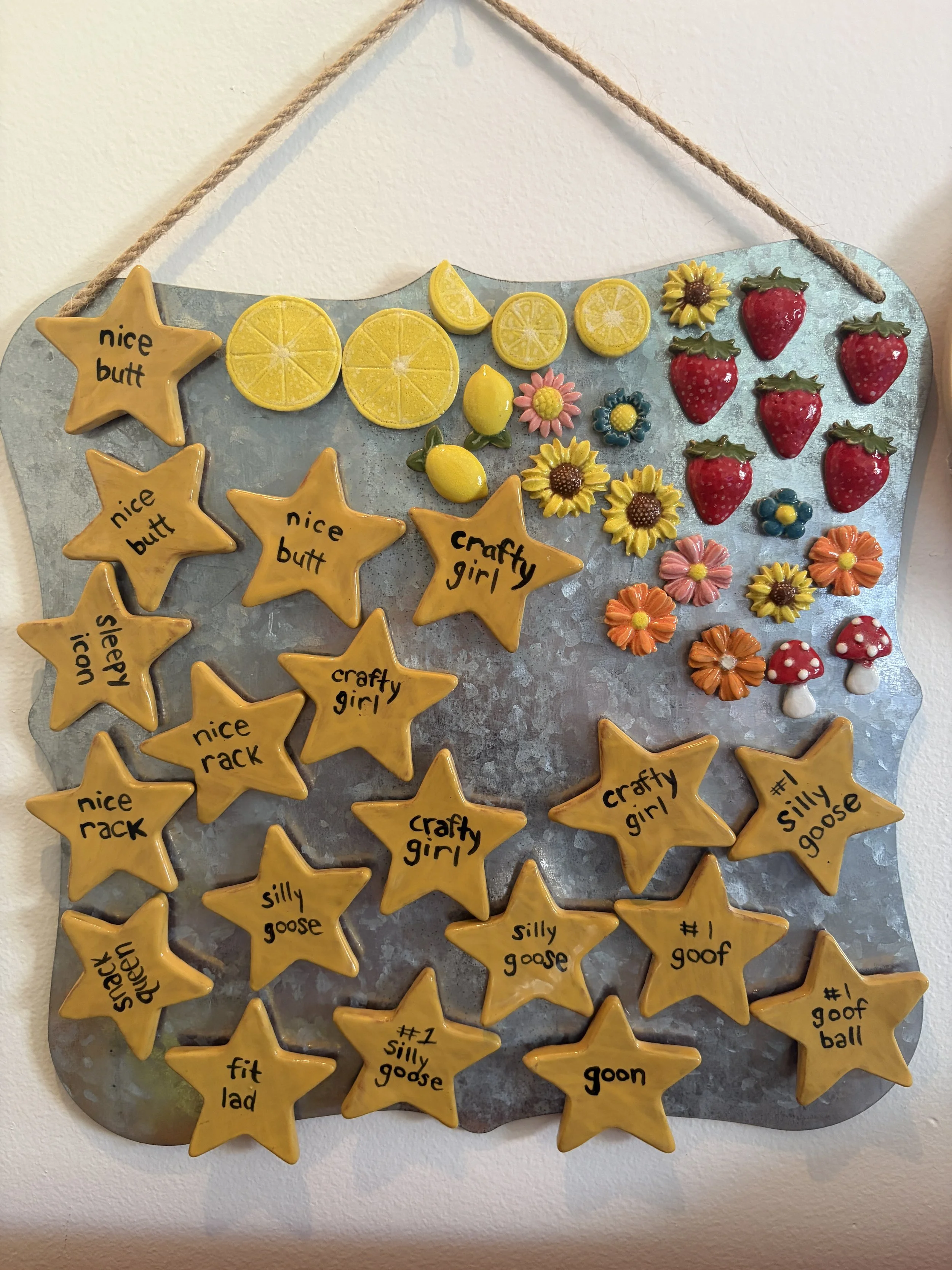 Ceramic Gold Star Magnets