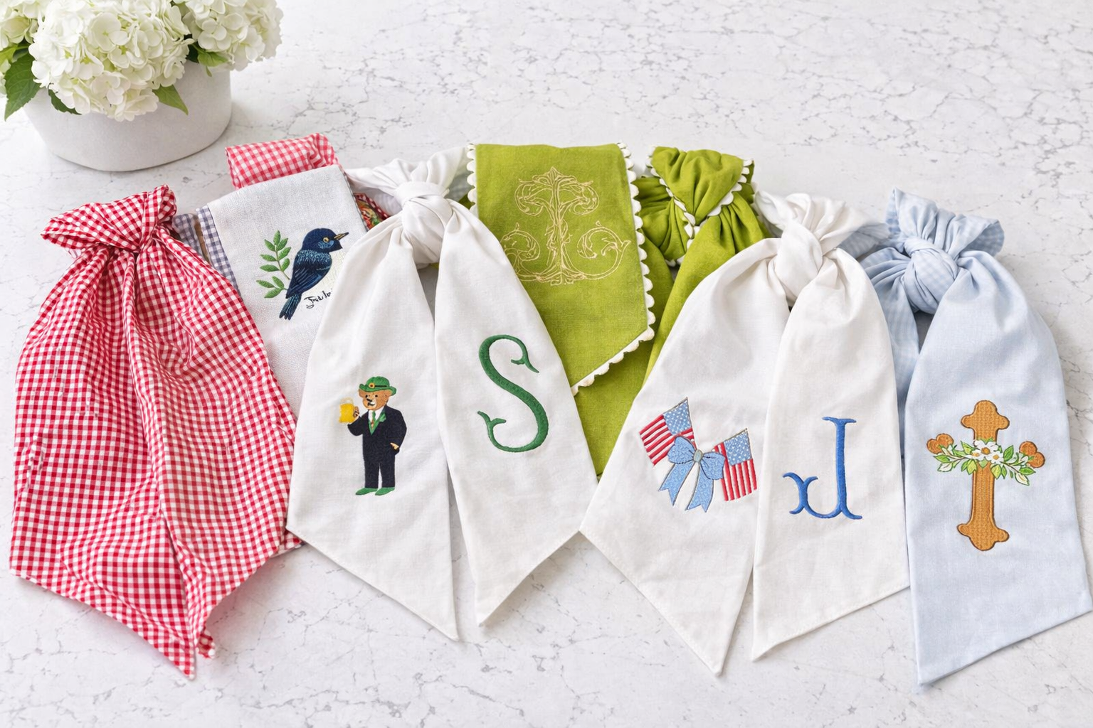 Petite Heirloom Wreath Wardrobe