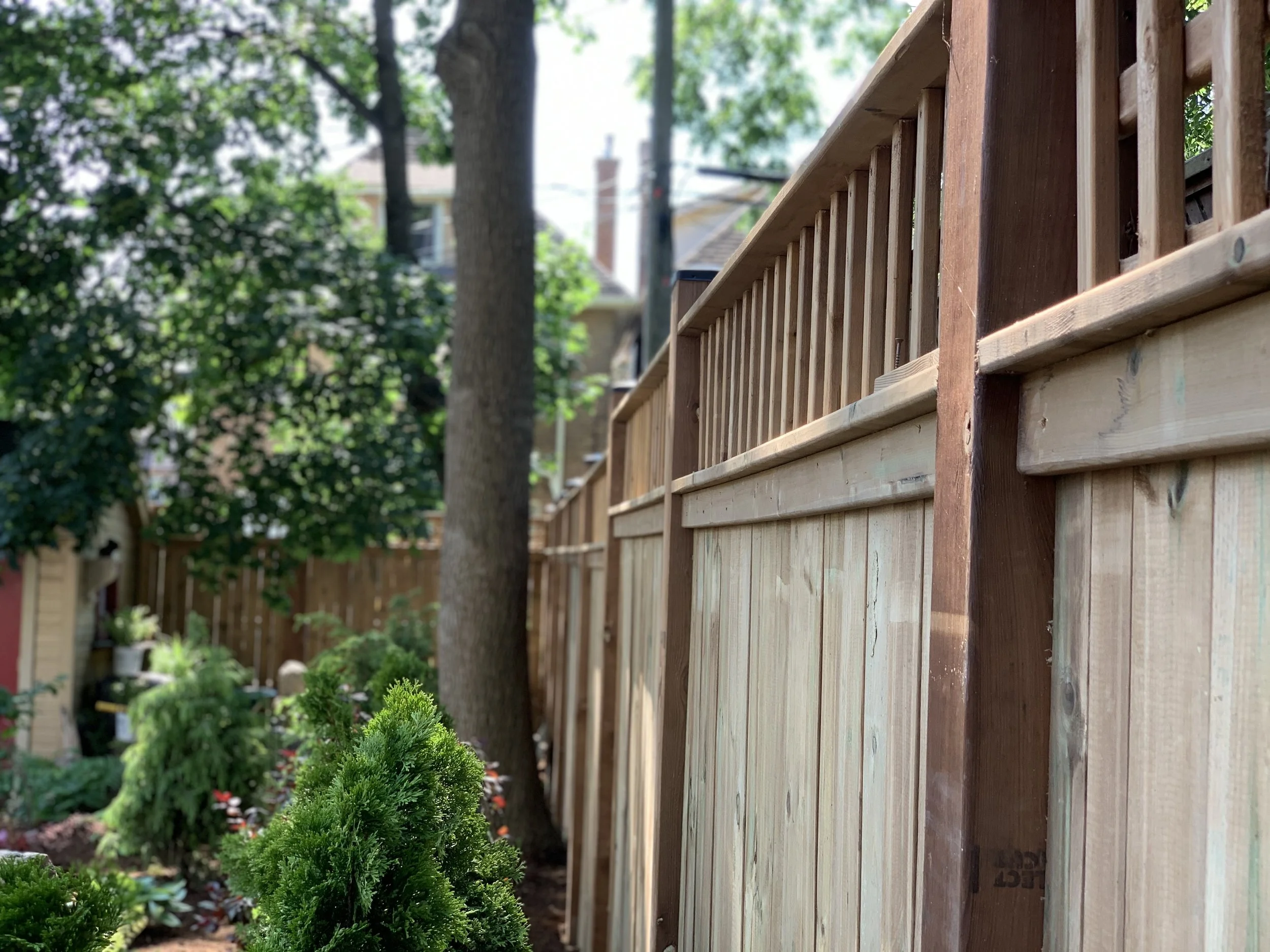 Fence - fancy lattice detail 2.jpeg