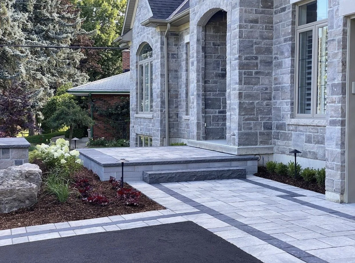 Modan - front porch with Banas coping:step.jpg