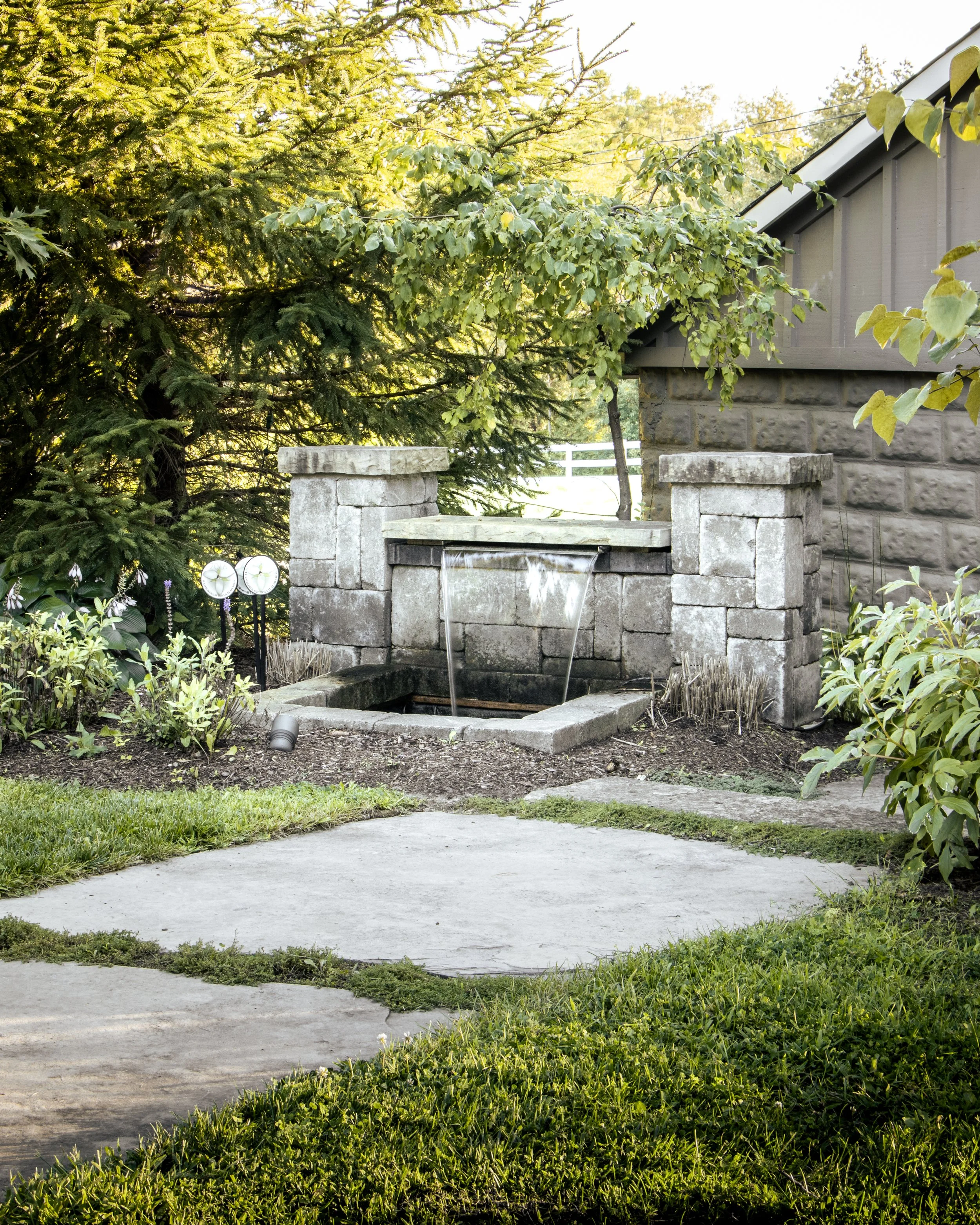 Brock Road, sheet flagstone & water feature