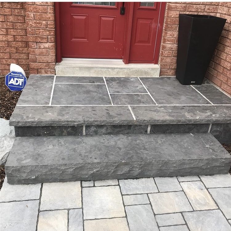 Banas - Antique Black - overlay + step.jpg