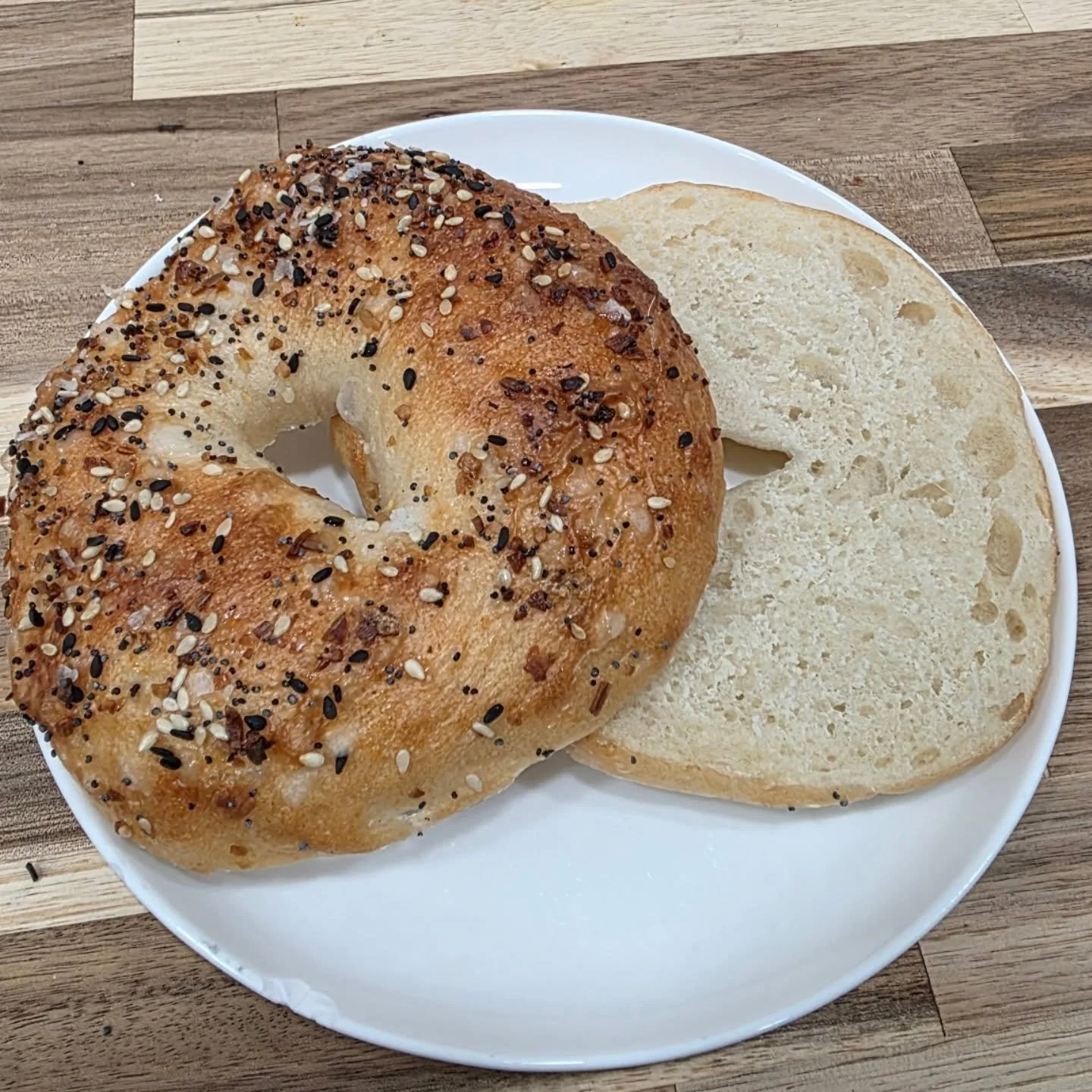 New Menu Item 

Sourdough Bagels 

Soft, Chewy, Delicious 

Currently Available in Plain, Everything, Cinnamon Sugar 

4ct bags for $8 

#sourdoughbread #bagels #everythingbagel #newitem #addingtothemenu @rising2theoccasionbakery