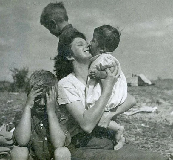 Spilling the Tea with Breeda Kelly Miller