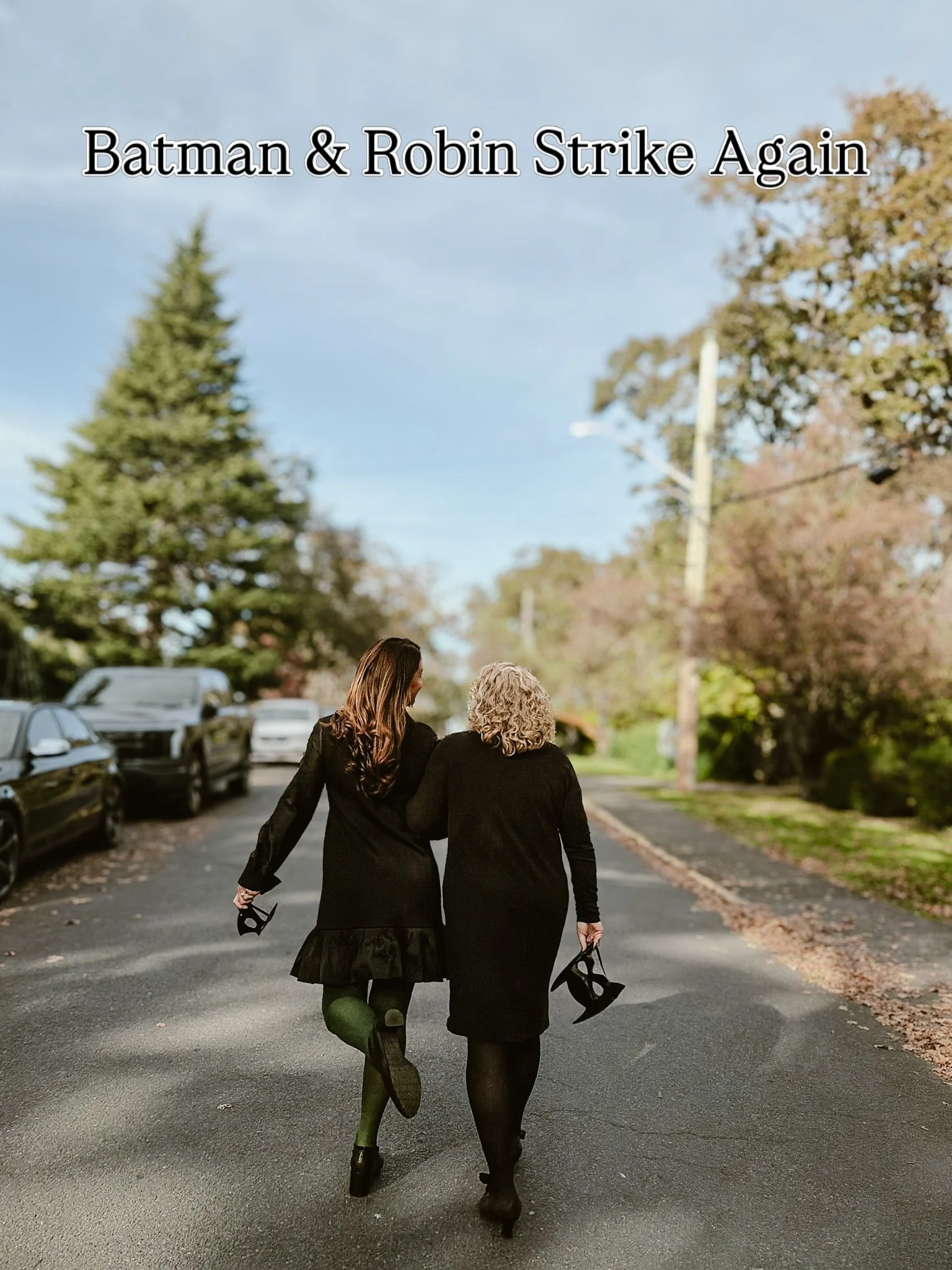 Lisa &amp; I met on the rugby pitch when our boys started playing @castaway.wanderers when they were in grade 2.
Fast forward to 2018 when we organized the Oak Bay Barbs rugby tour to Spain &amp; Portugal.
The boys or it may have been Pete Atkinson, 