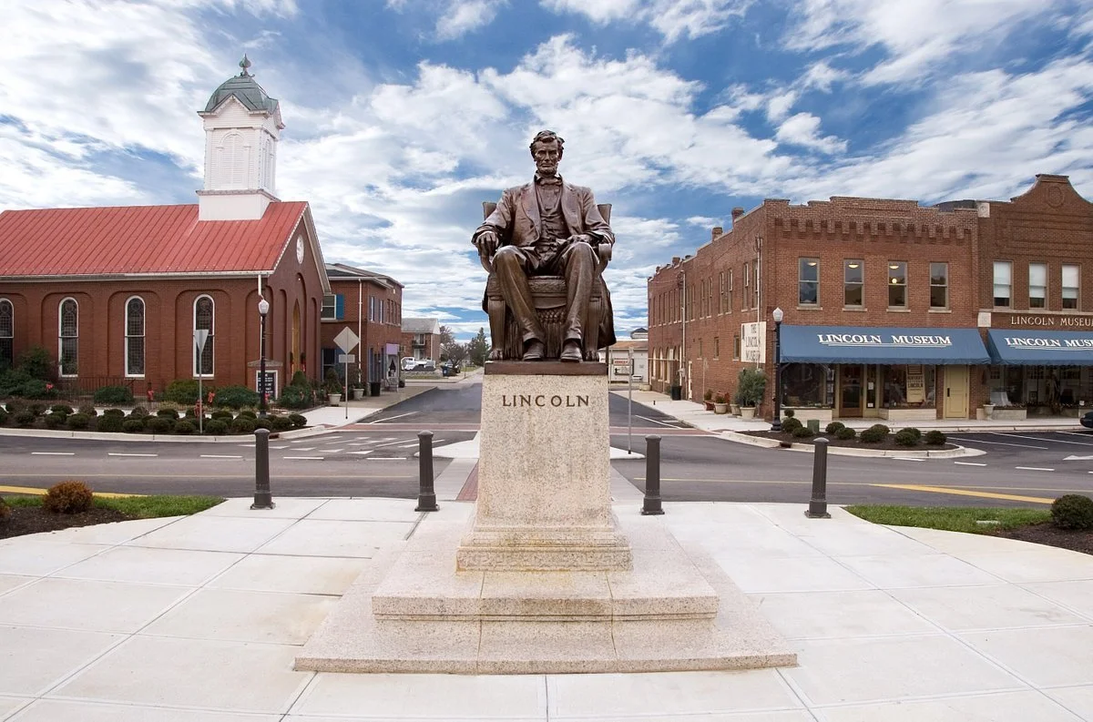 Lincoln Statue - Hodgenville, KY