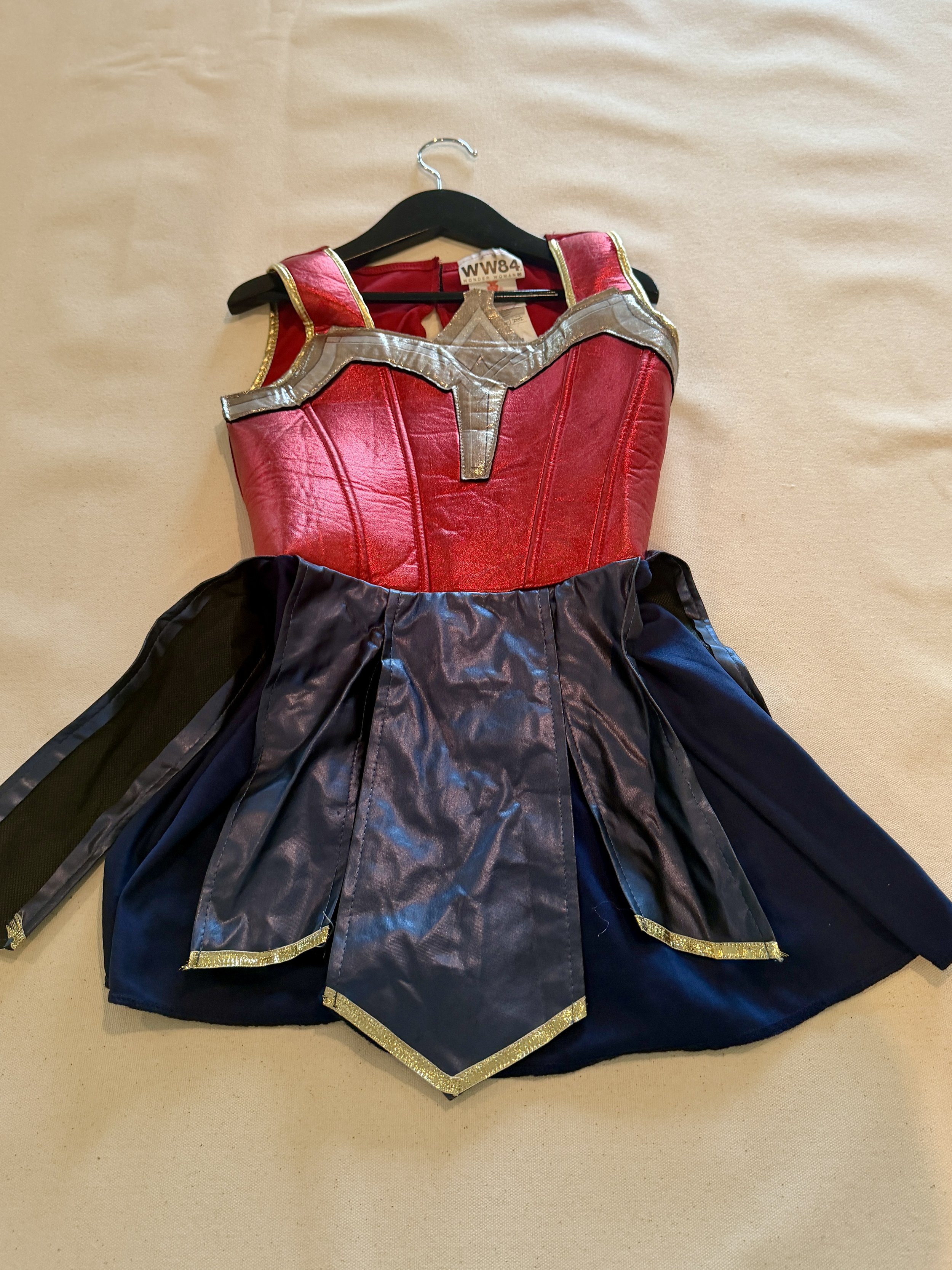 Wonder Women (Medium)