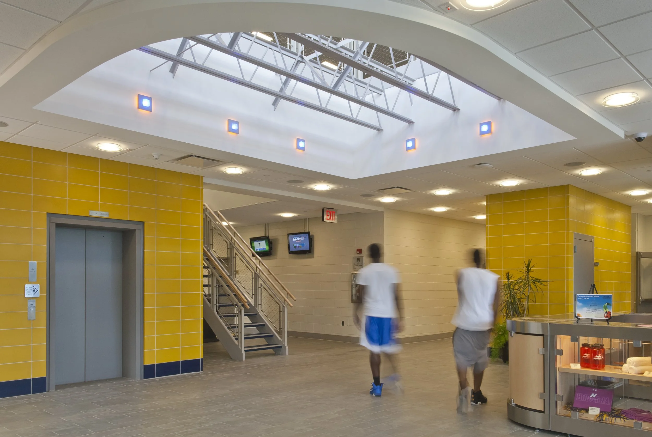 Hofstra_20110714_002.jpg