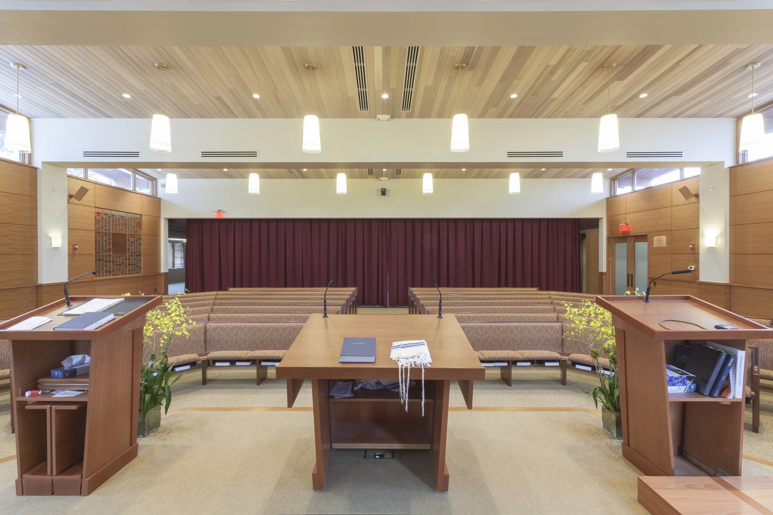 temple_beth_abraham_04_exterior_view1.jpg