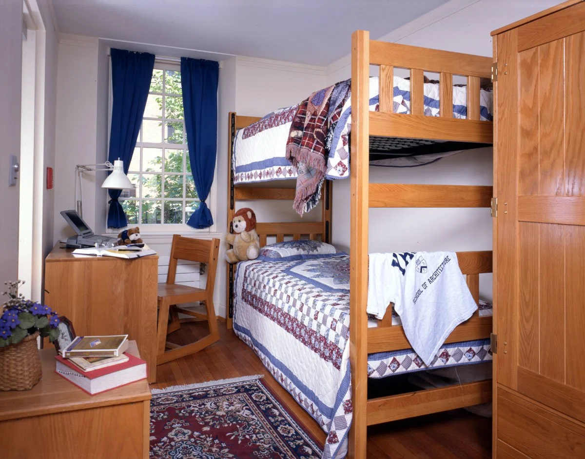 TD bedroom with bunks.jpg