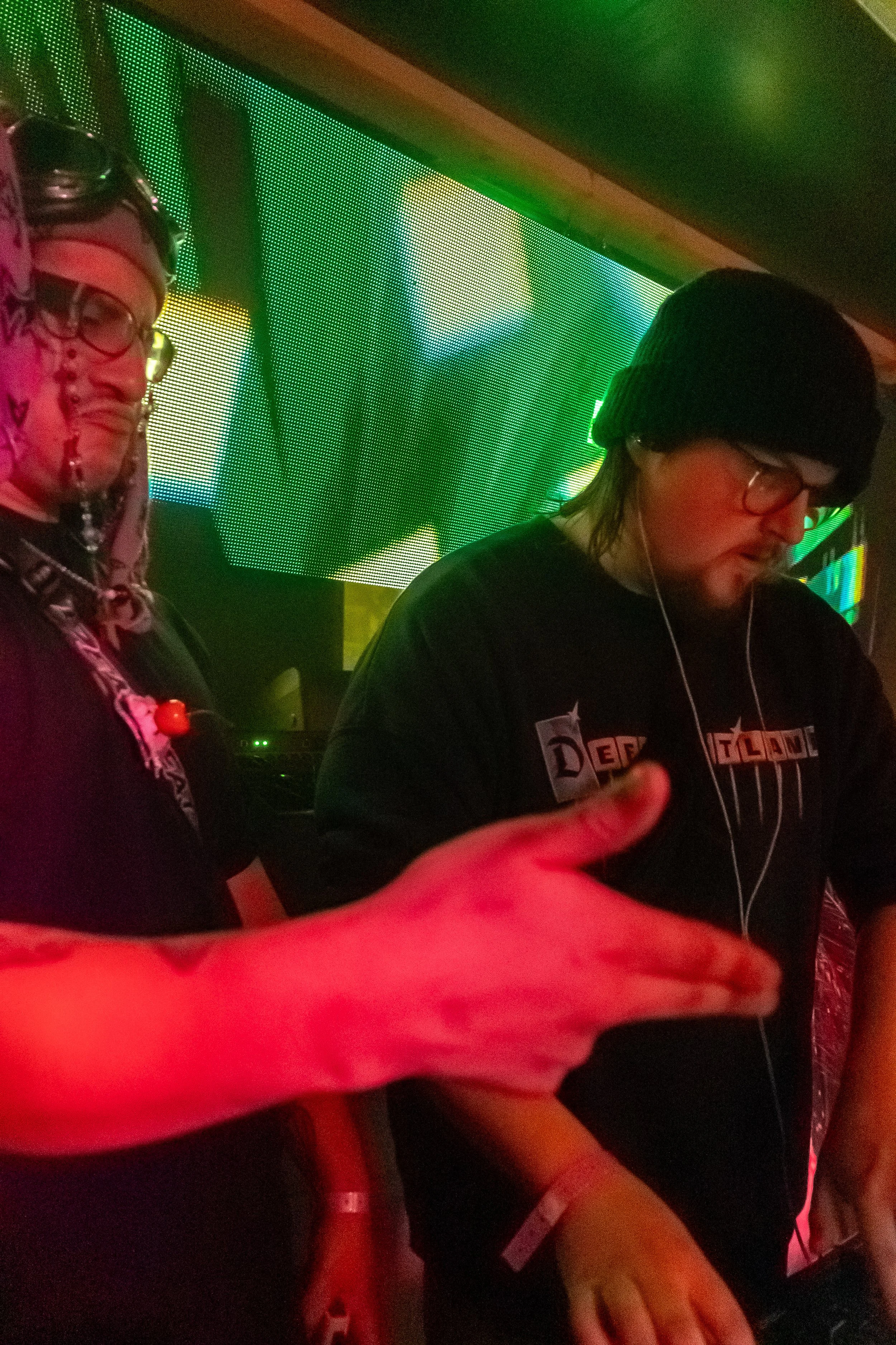 JUSTJAVI B2B NOLAN VOID.jpg