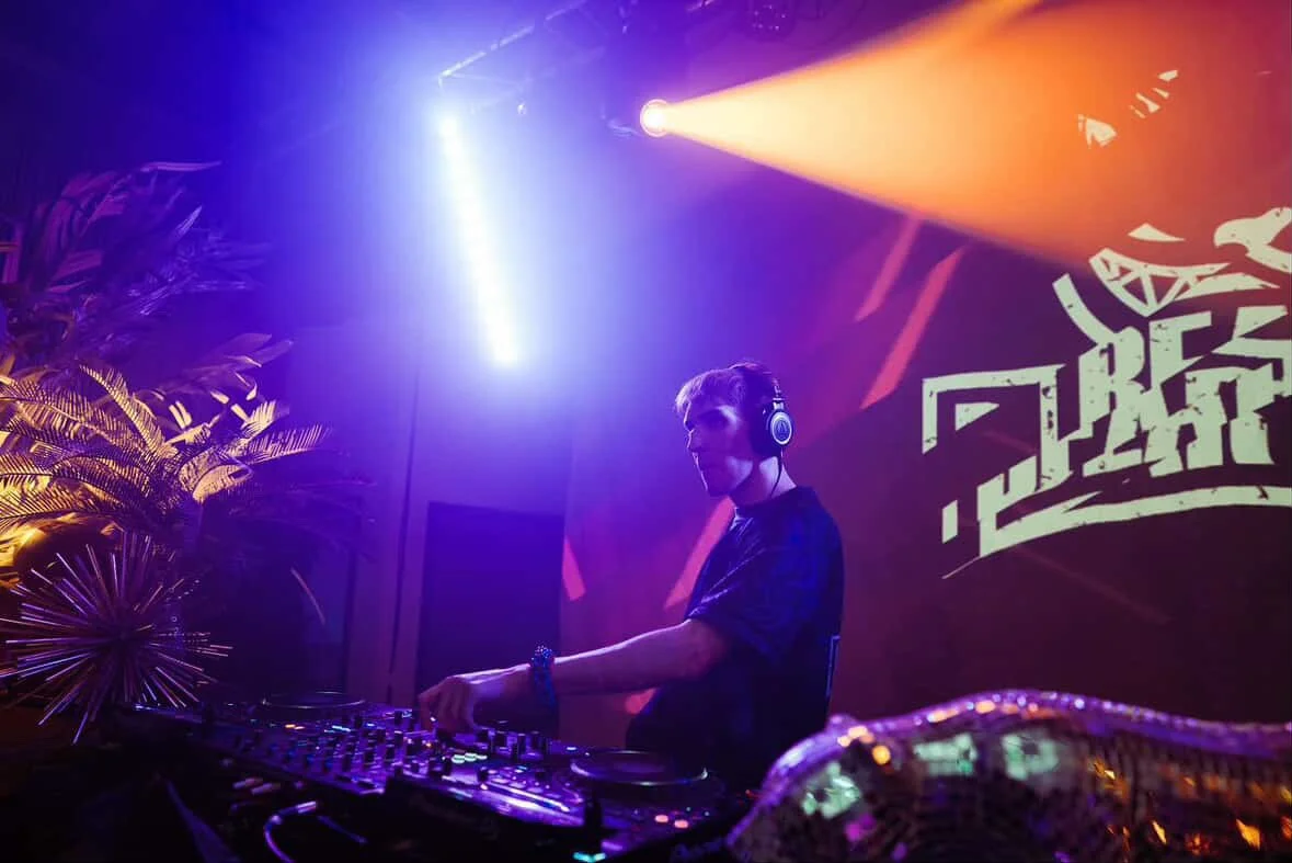 Bear Bass Stageshot 6.JPG