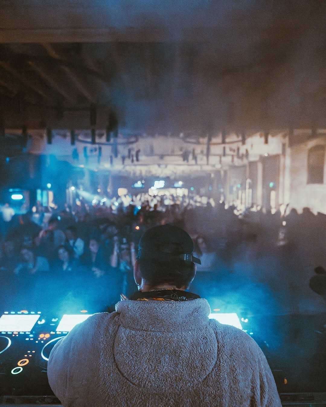 XEAN Crowdshot 2.jpeg