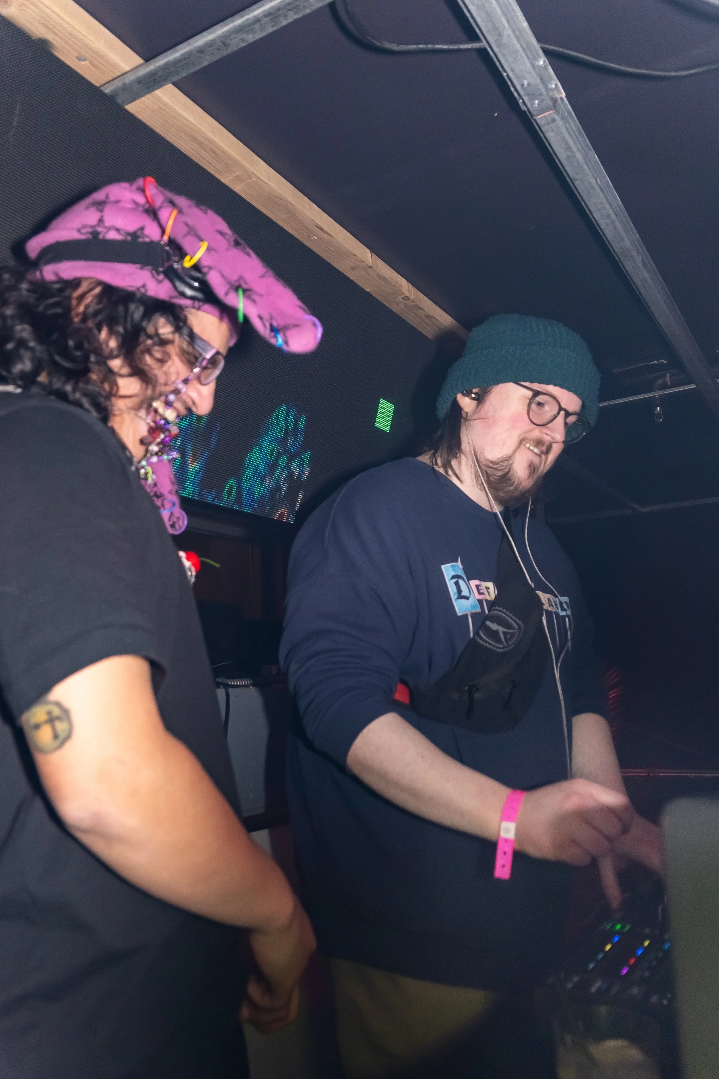 JUST JAVI B2B NOLAN VOID 4.jpg