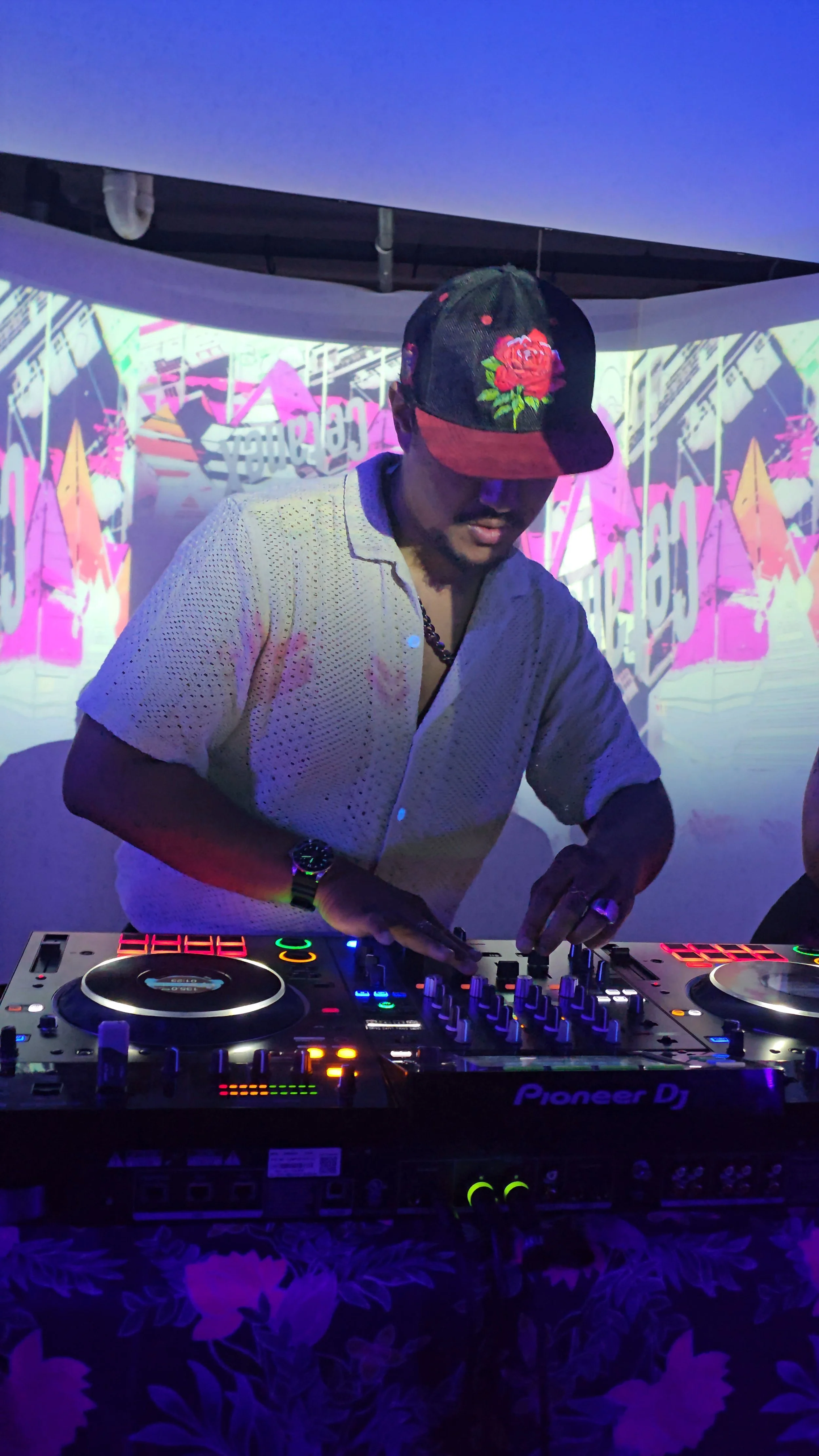 Tony Rose Headshot 2.jpg