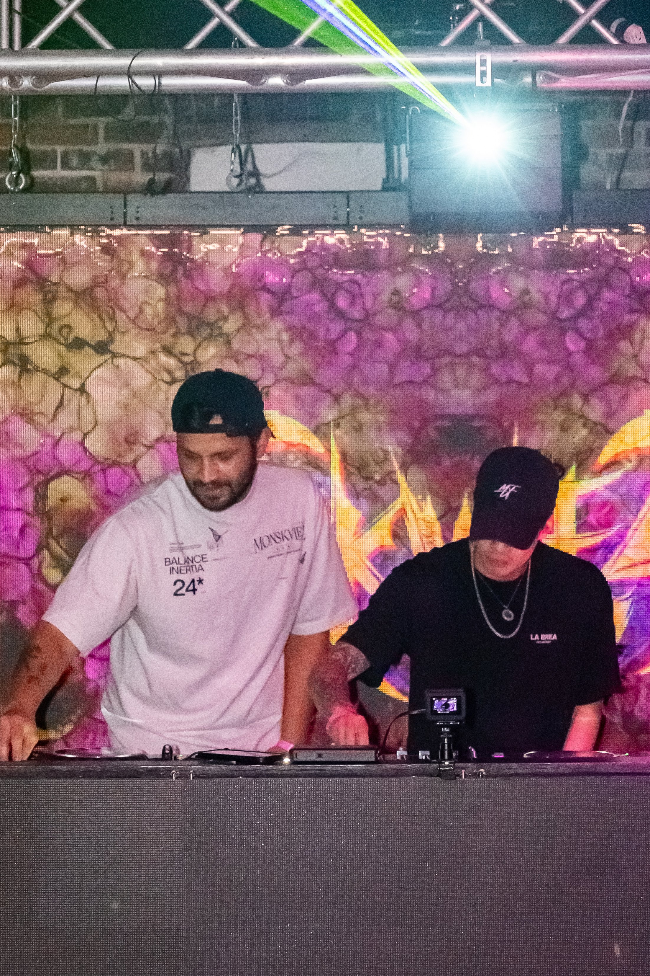 SKVLEZ B2B STEVEMFDANG 14.jpg
