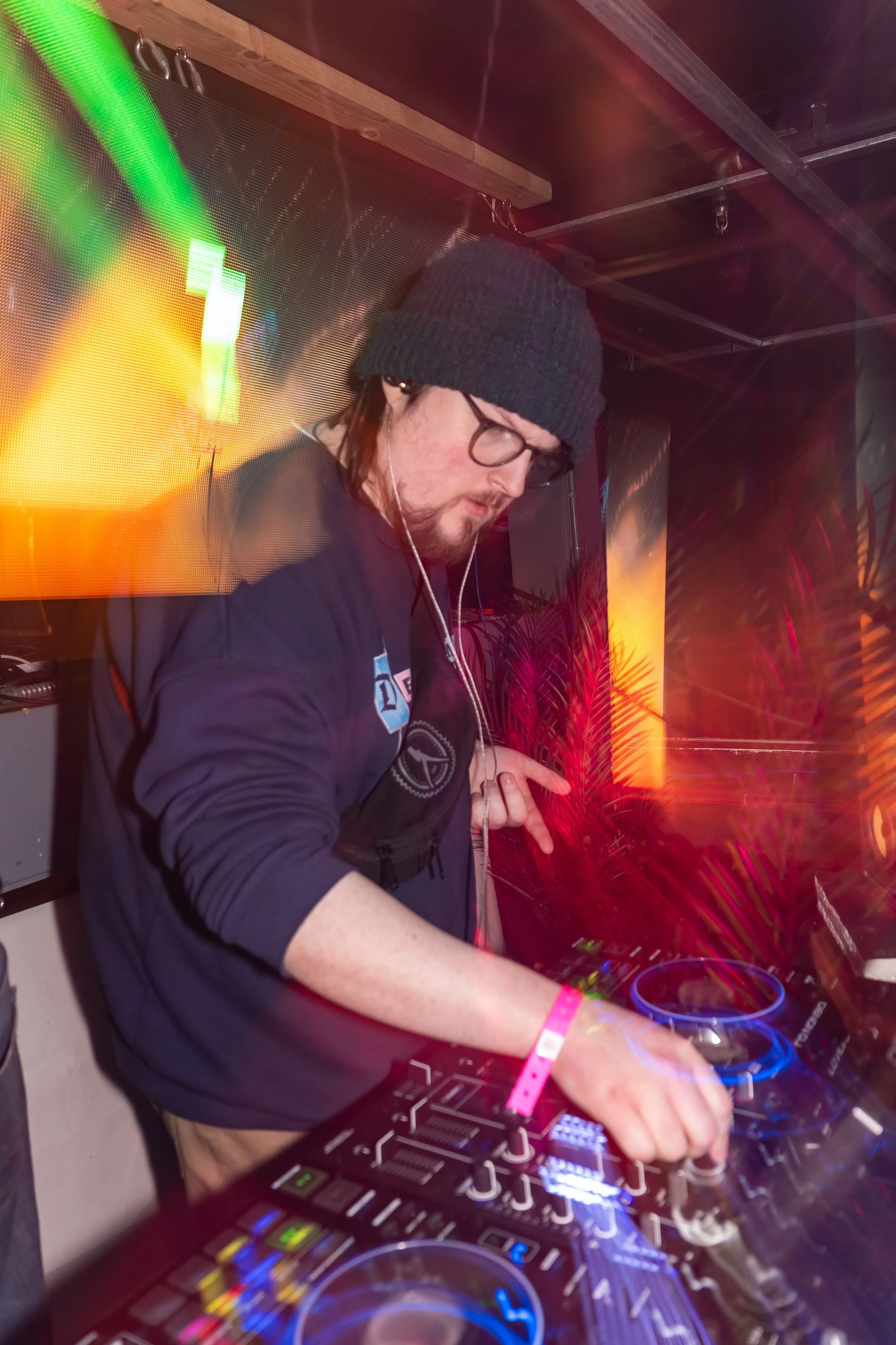 JUSTJAVI B2B NOLAN VOID 3.jpg