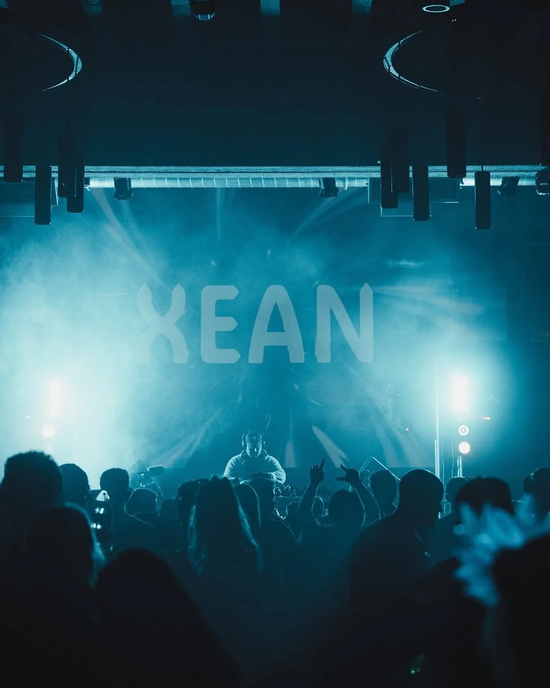 XEAN Crowdshot 1.jpeg