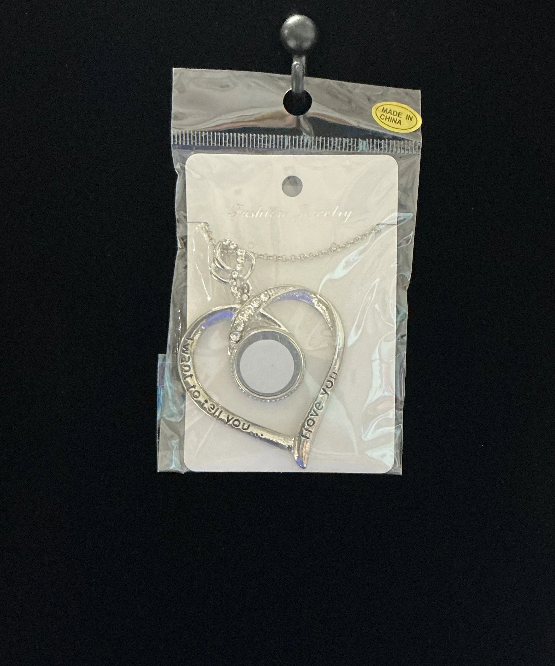 Heart shaped pendant I want to tell you I love you