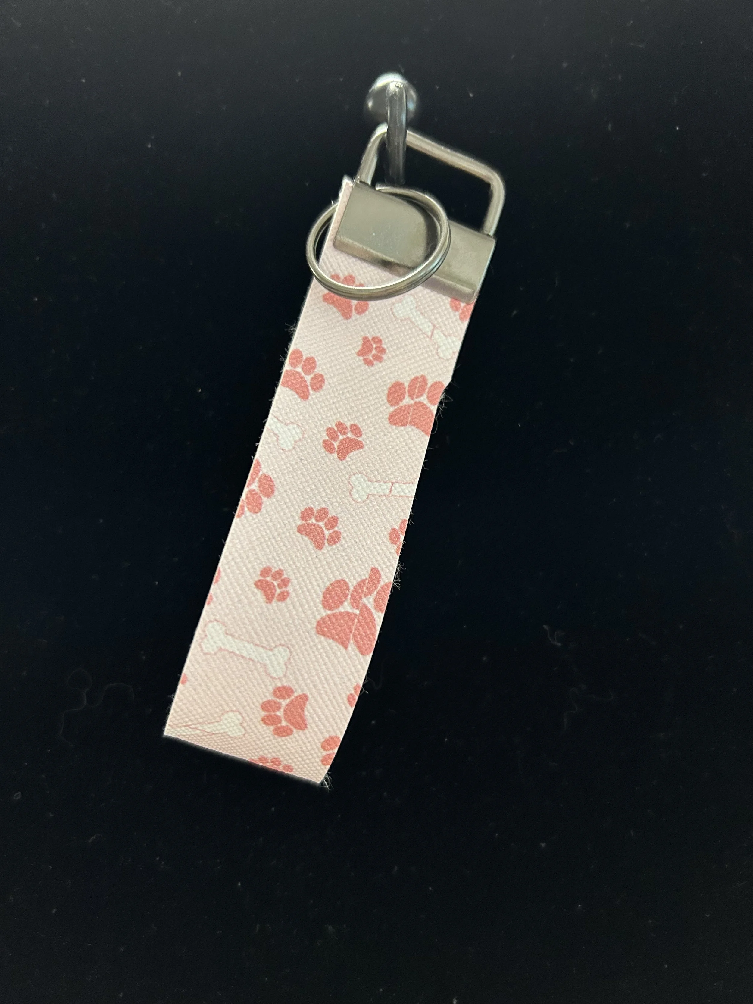 Puppy paw pink hand held