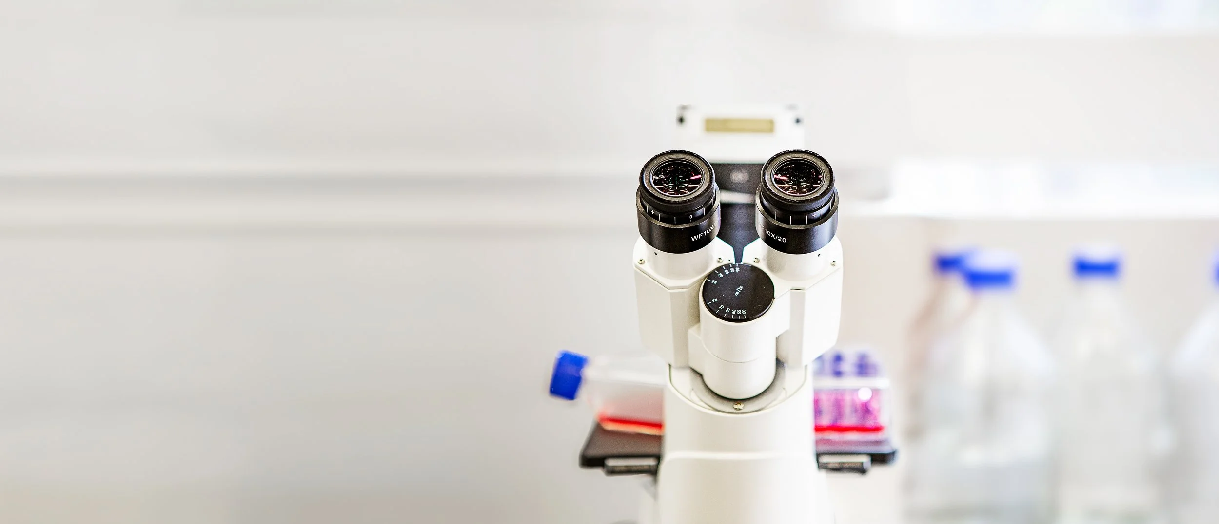 LowRes_Getrude BioMedical_JoanneManaritiPhotography_5_C.jpg