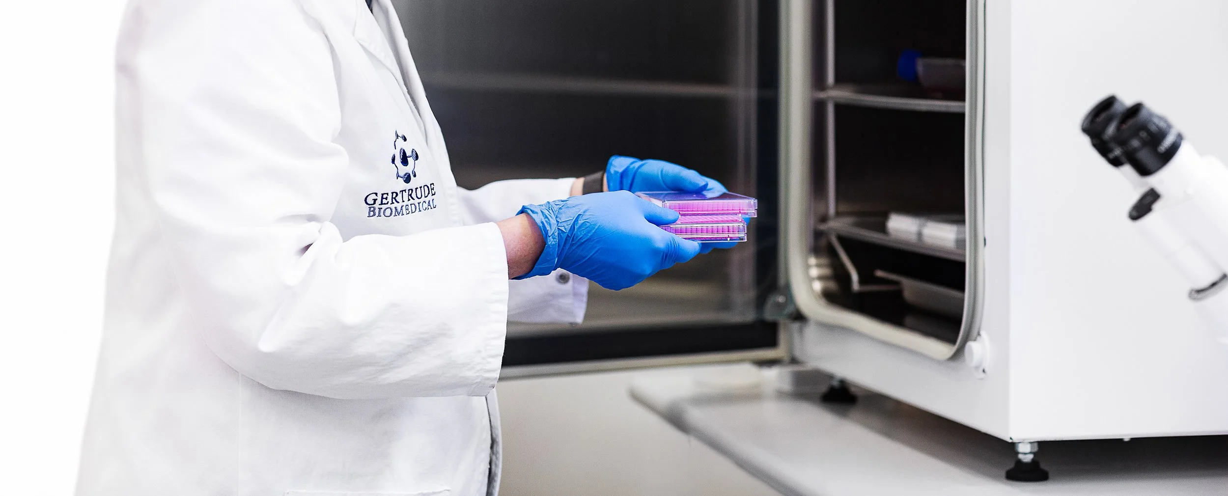 LowRes_Getrude BioMedical_JoanneManaritiPhotography_4_C copy.jpg