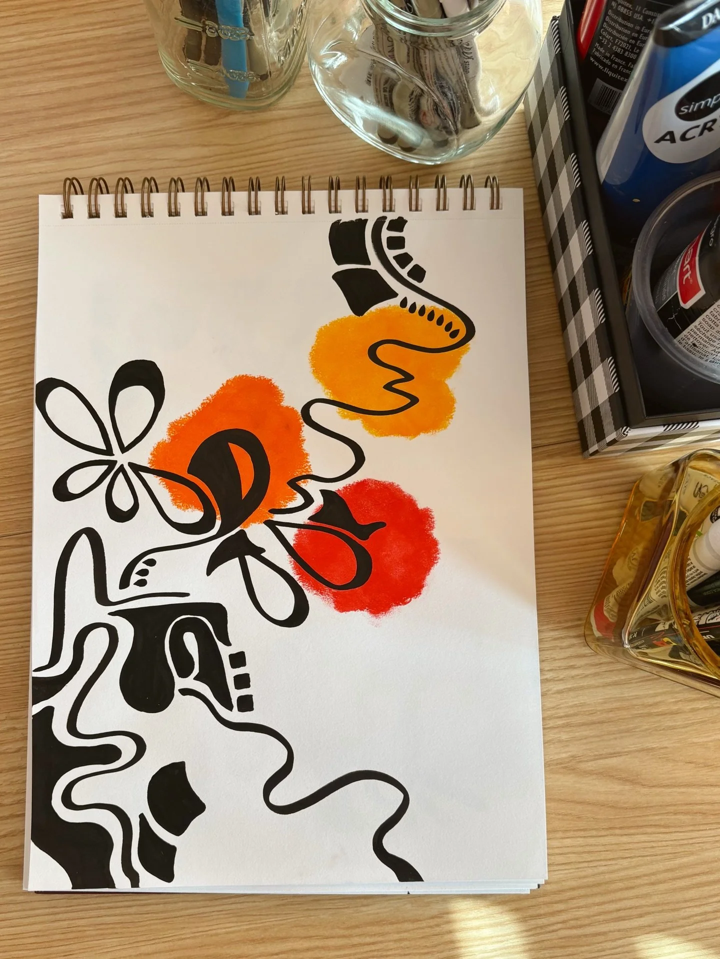 Another week of abstract experiments for mental health,  and listening to nothing but RAYE, also for mental health 🦋