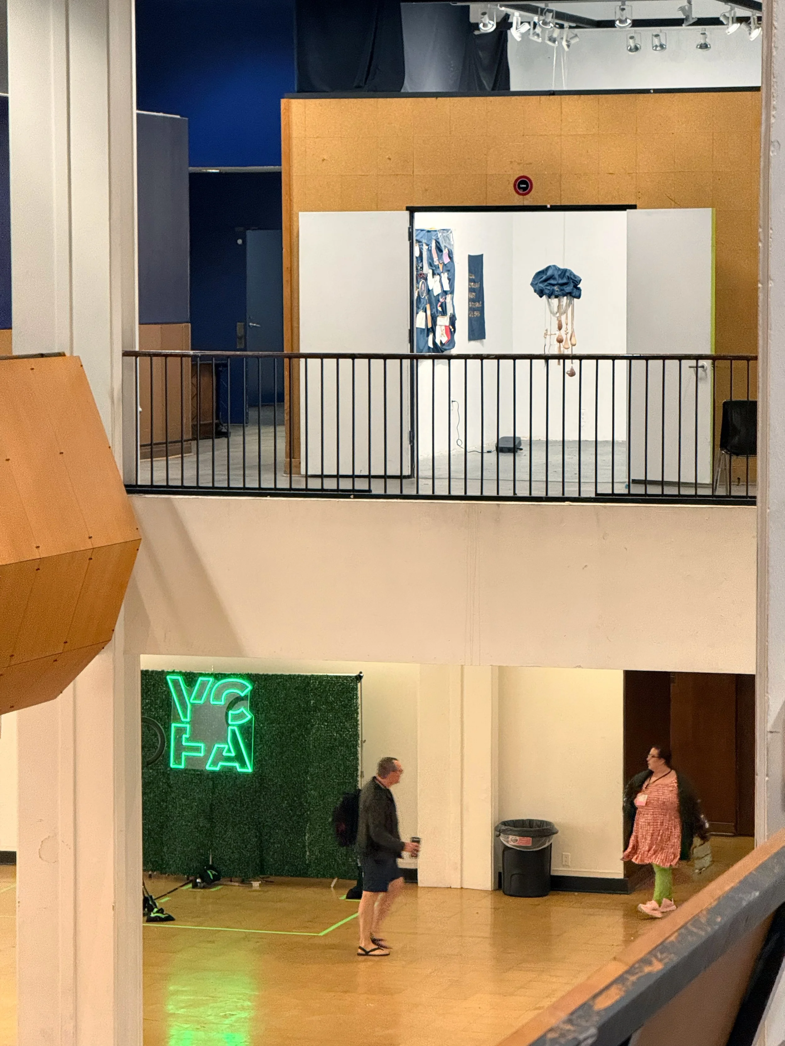 sculpture install winter res 26.jpg