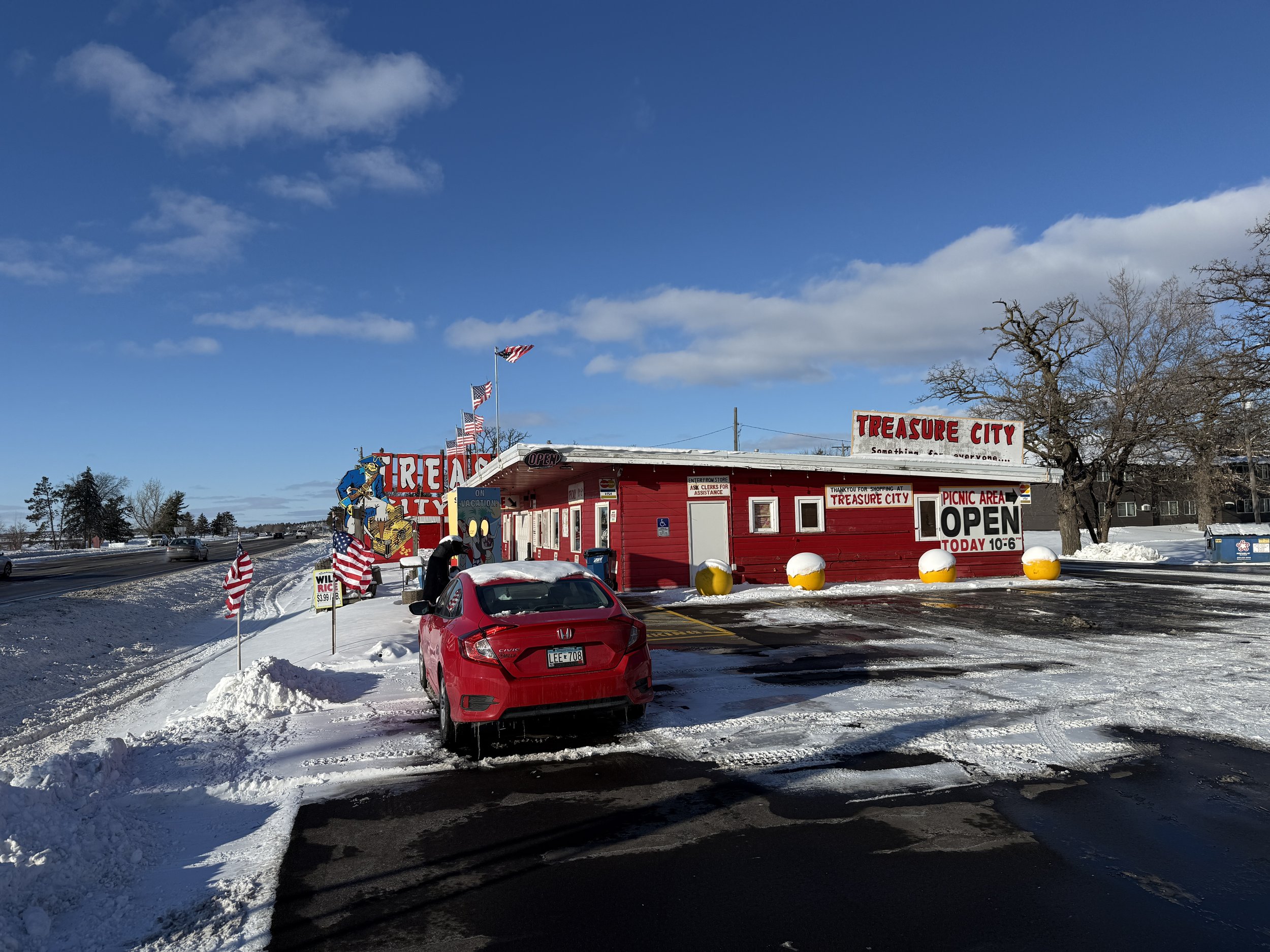 Stopped by treasure city in Royalton, Minnesota for a souvenir to mark my first ride to the Twin Cities