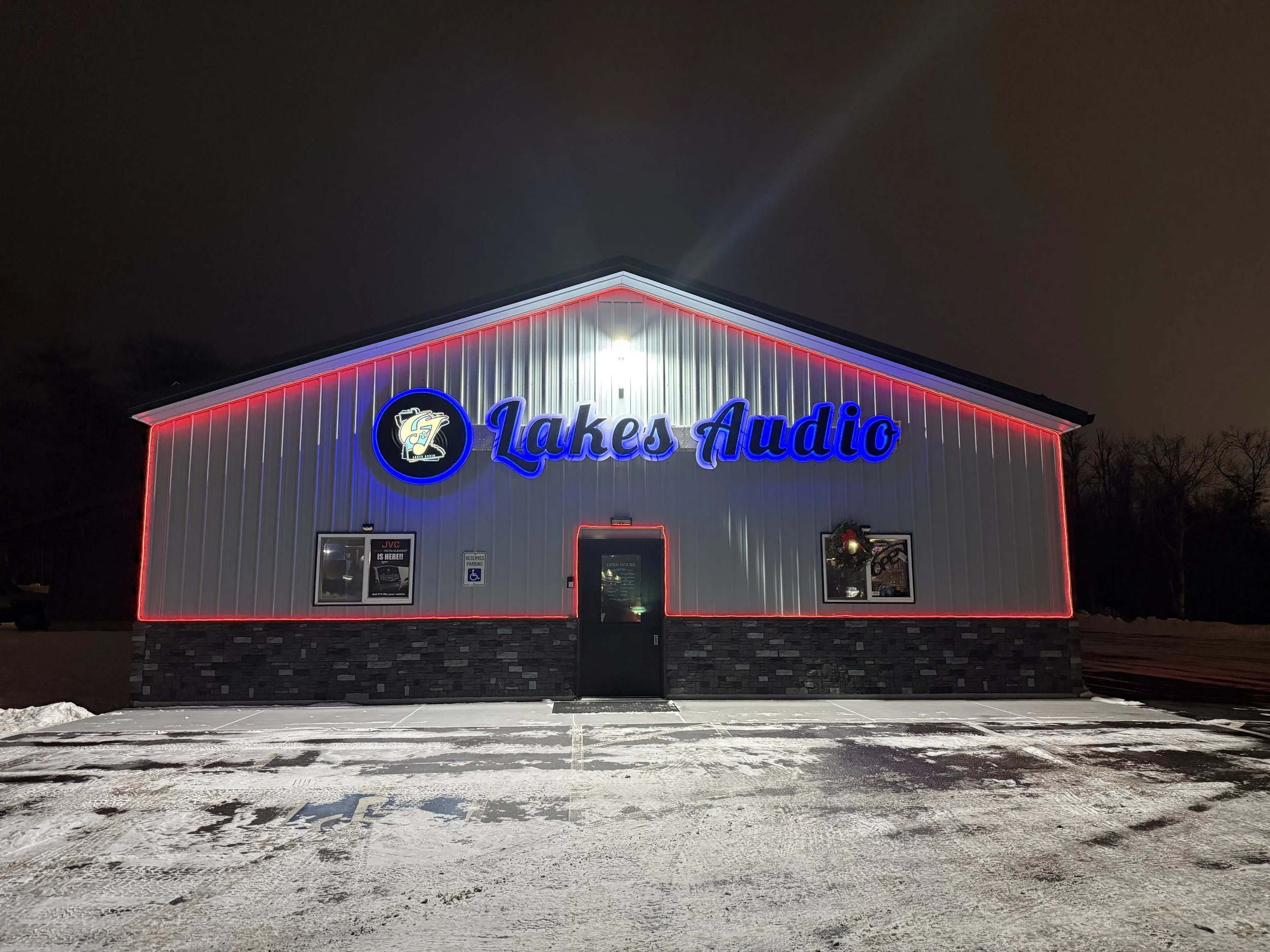 Lakes Audio on 371 all lit up